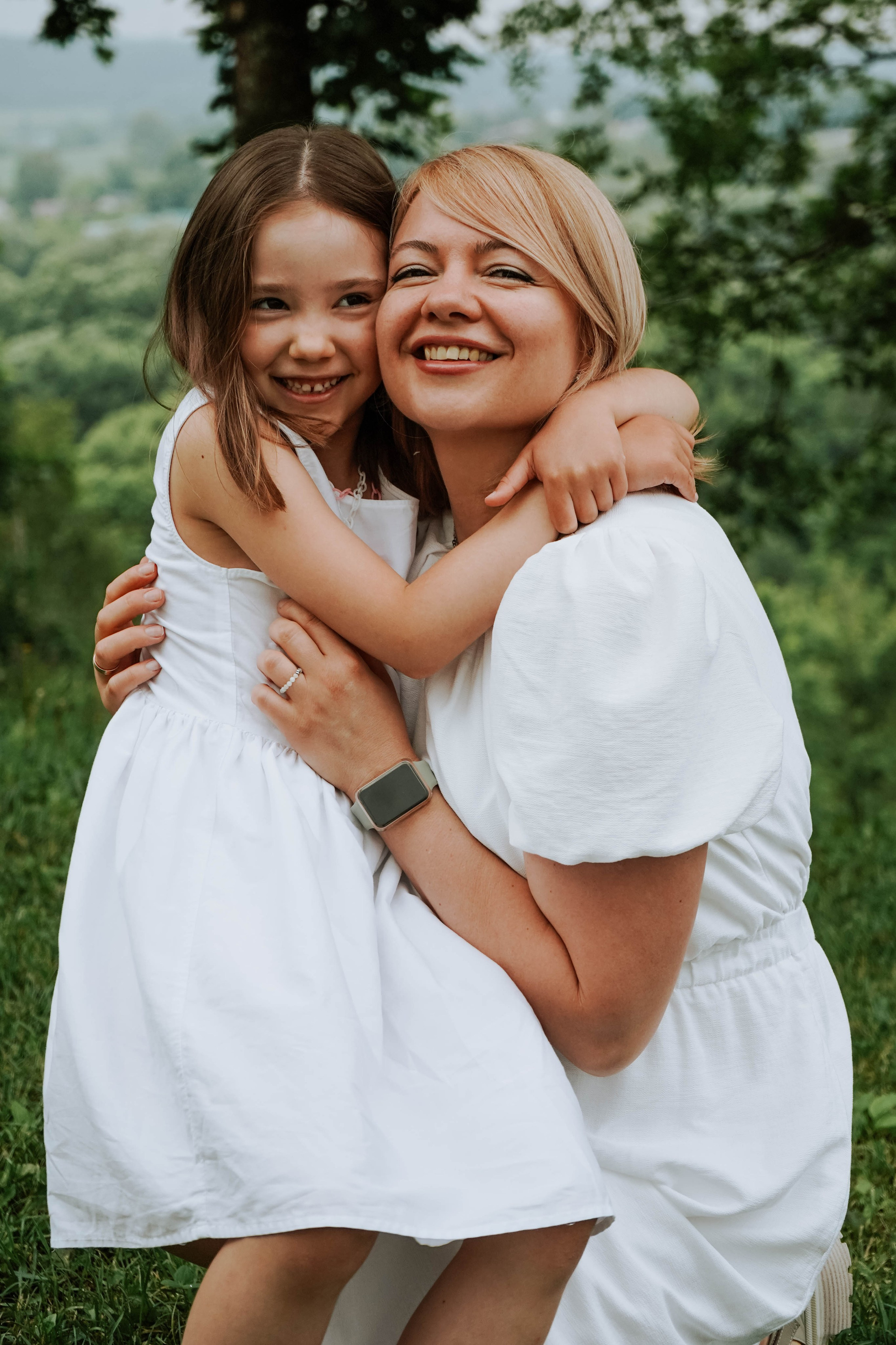 Оля, Игорь и Алина