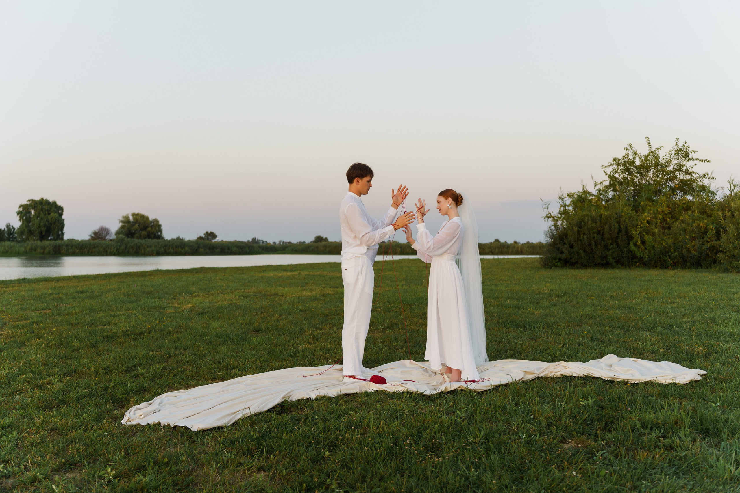 Свадебная фотосъемка в русских традициях от ТВИНС СТУДИО. ТВИНС СТУДИО — лучшие свадебные фотографы и видеографы в Краснодаре