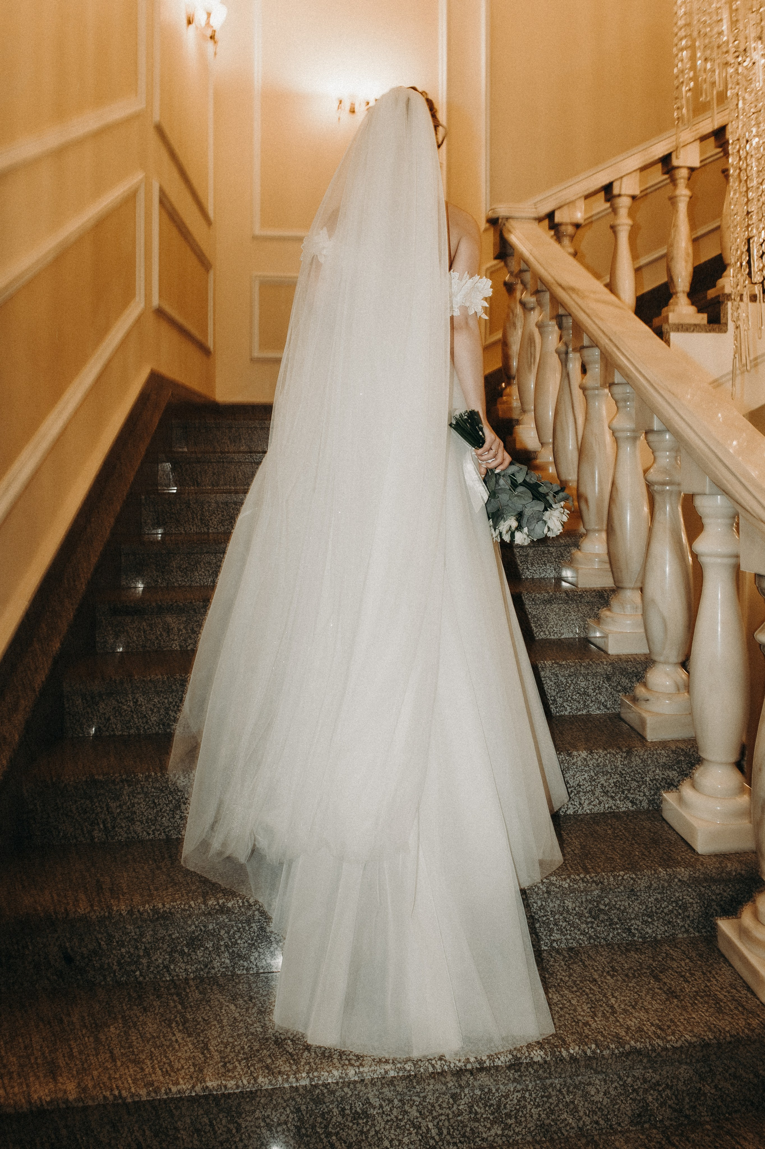 Свадебные фотографии. Фотограф в Барнауле Дарья Бутурлакина. Люби.Цени.Касайся