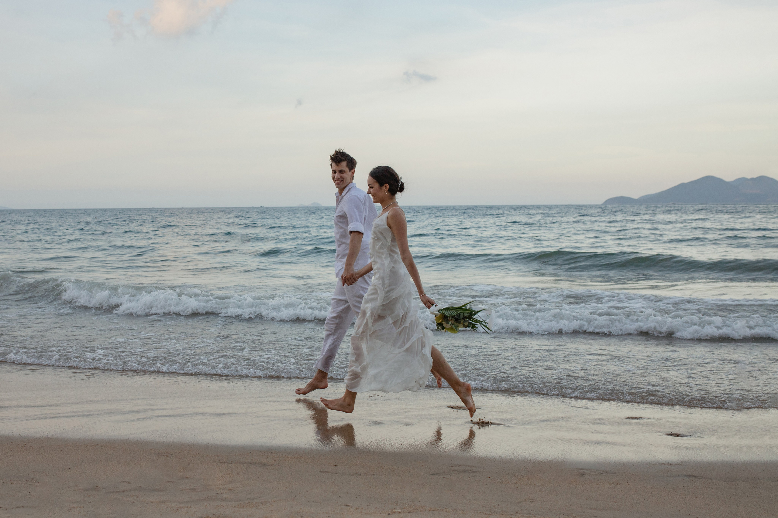 Владислав и Милена у моря. Главная