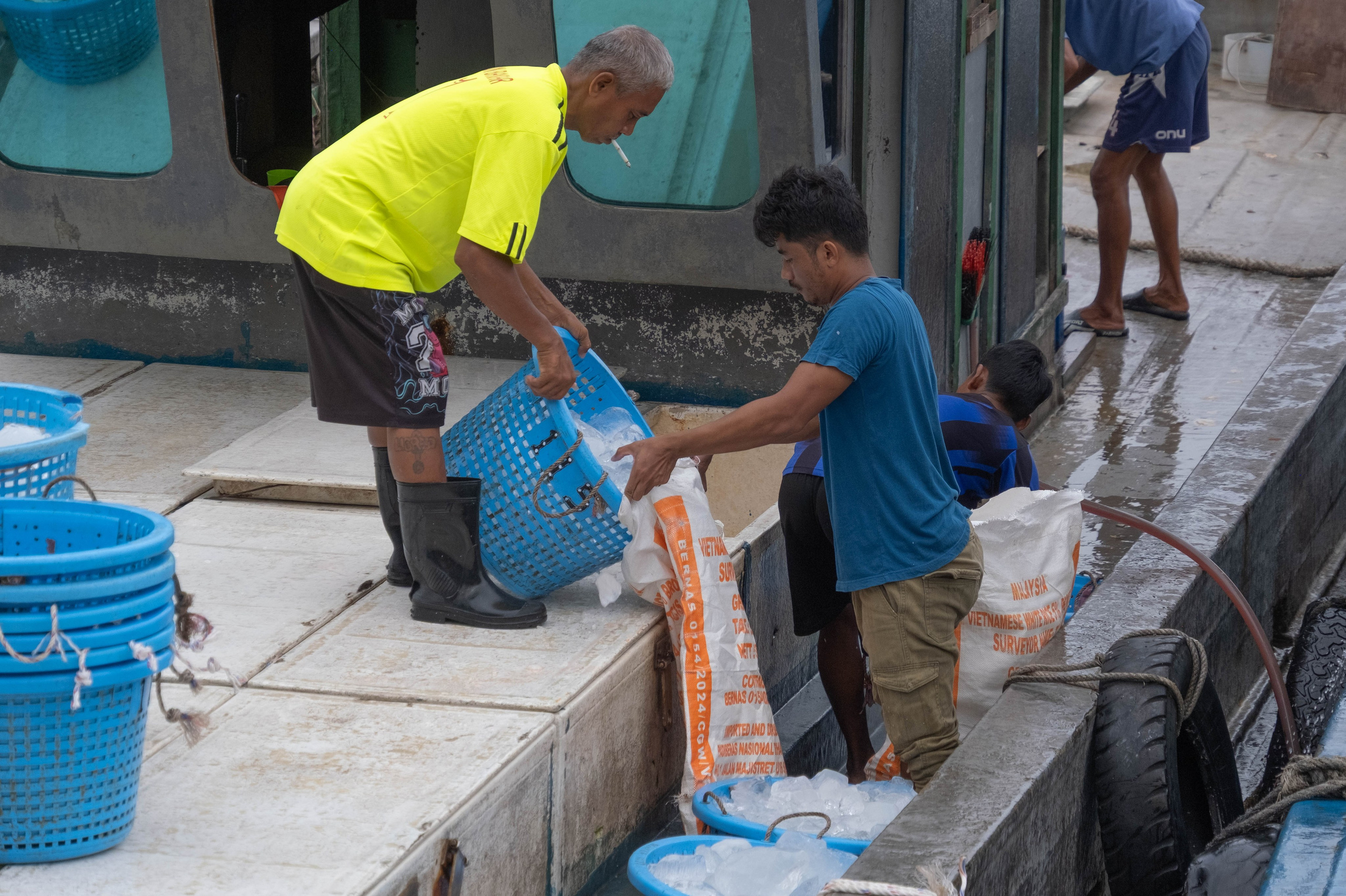 О. Борнео, г. Сандакан. Порт и рынок. Фотографии из путешествий