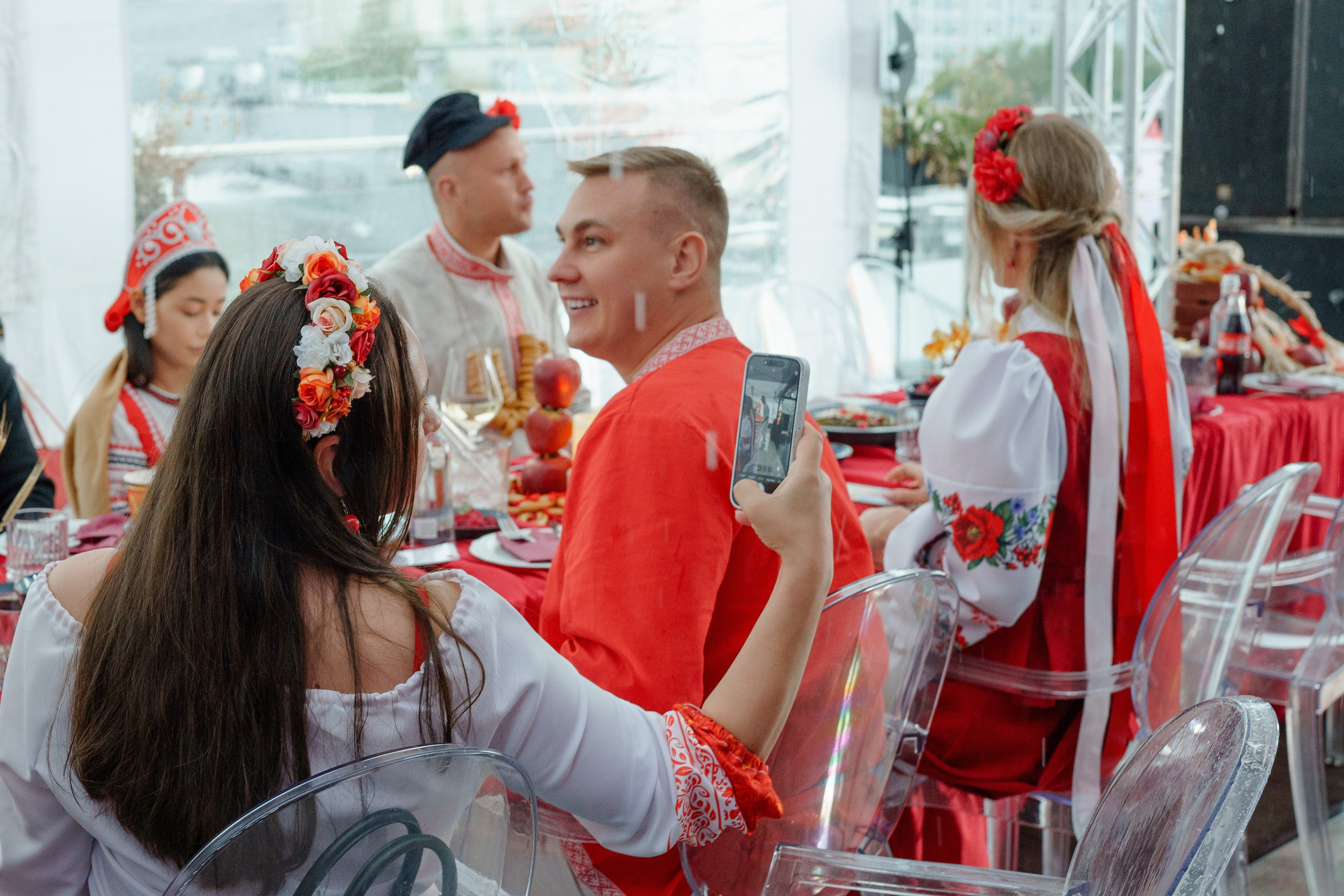 Гендер пати в славянском стиле. Репортажный фотограф в Москве Саша Дружинина