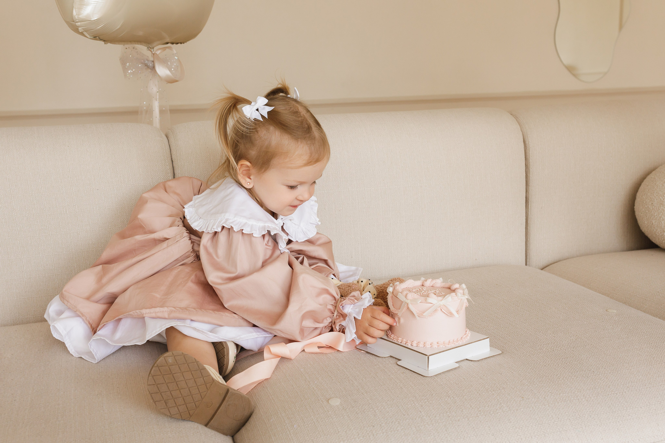 Алисе 2 года. Таня Грин фотограф в Екатеринбурге, продюсирование и стилизация съемок