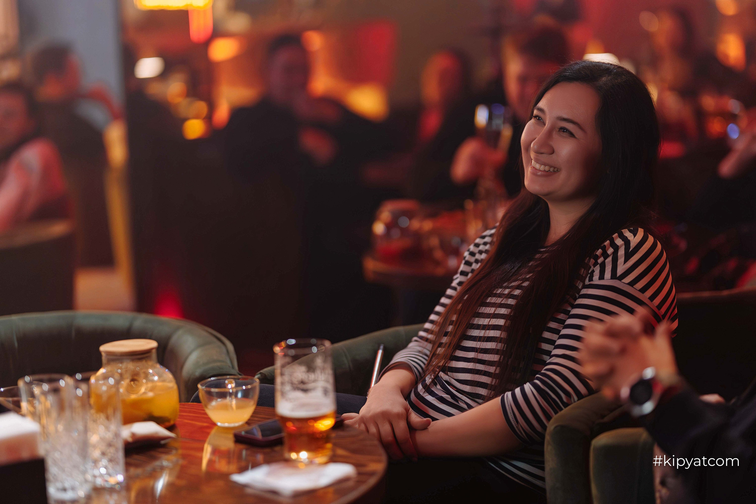 Сольный стендап концерт Александра Меркуль