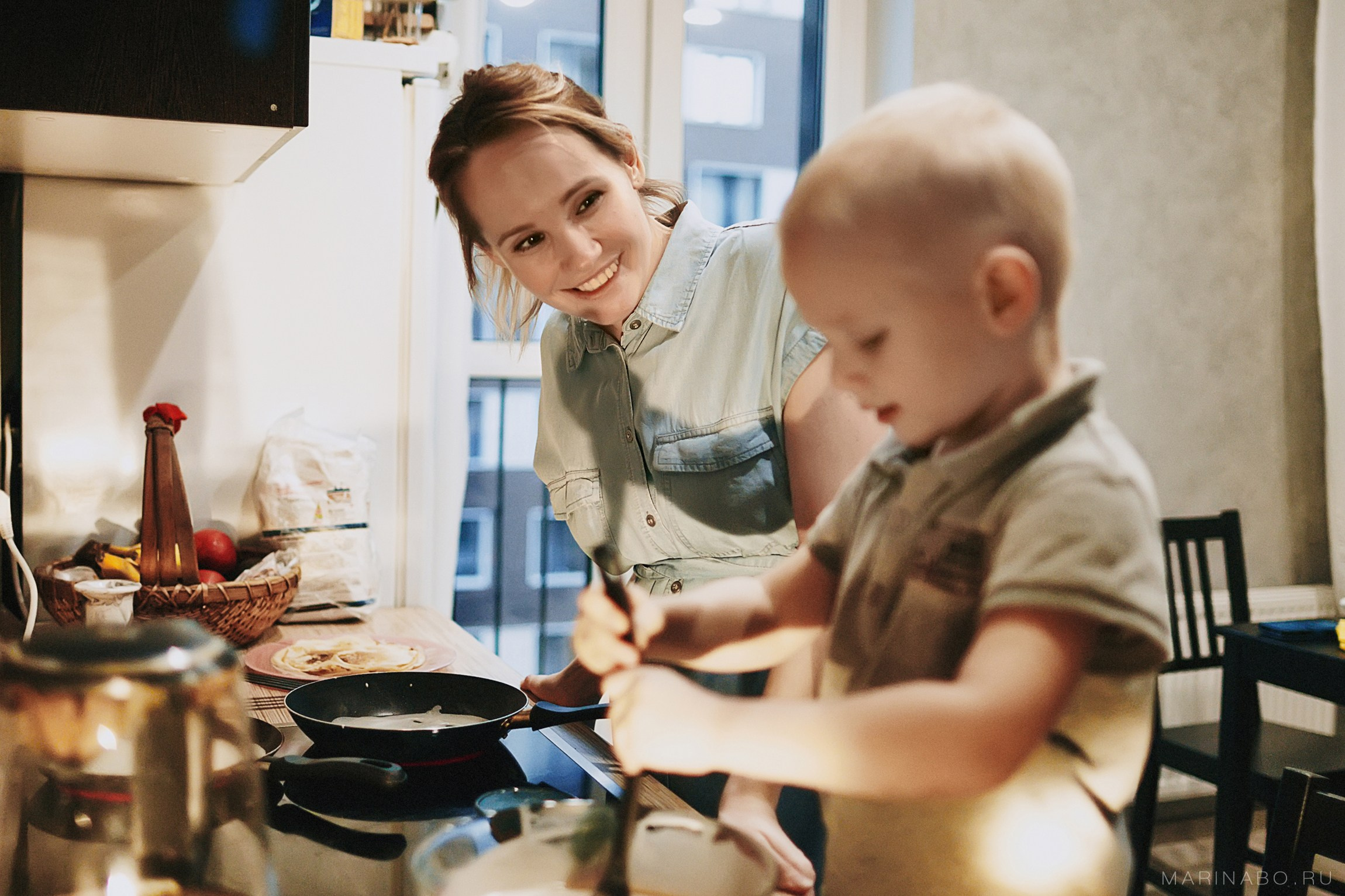 В гостях, новогодняя, домашняя фотосъемка в Санкт-Петербурге. Семейный Lifestyle фотограф в Санкт-Петербурге Марина Бокшицкая