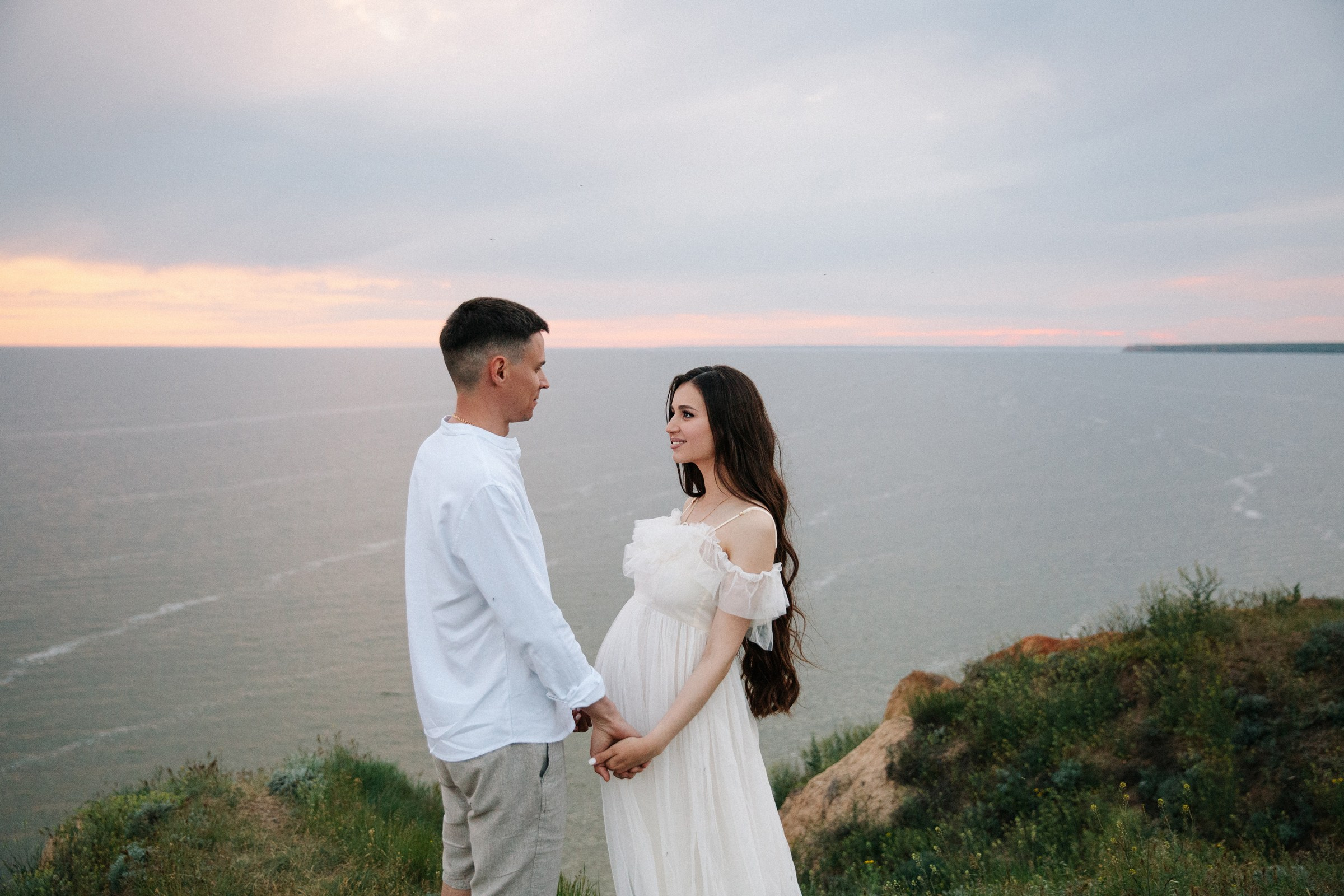 Съемка в ожидании с мужем на закате. Свадебный фотограф и видеограф Краснодар, Ростов, Сочи, Новороссийск