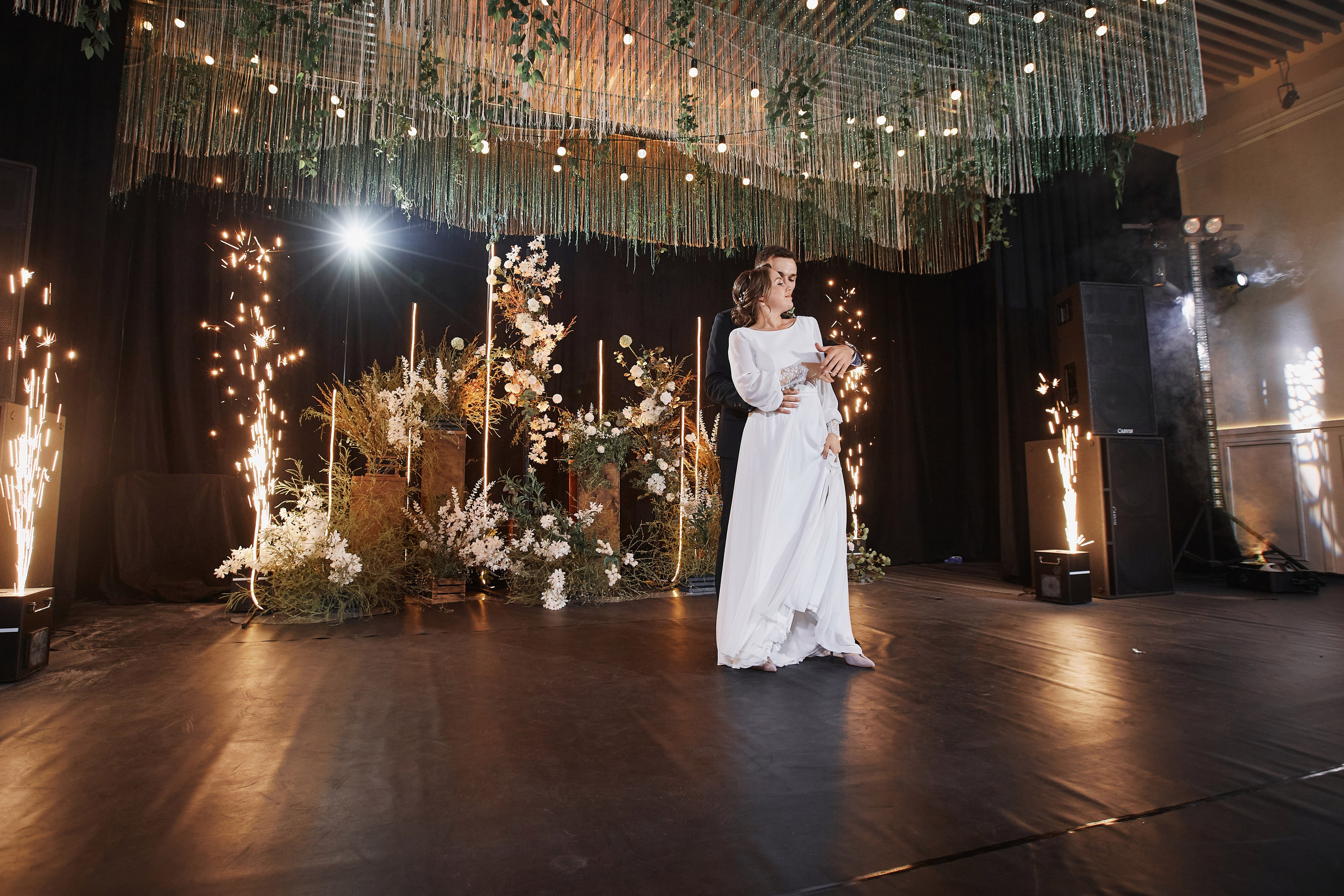 Костя и Елена Банкет. Ваш фотограф Антон Колташов город Курган Тюмень Челябинск Екатеринбург