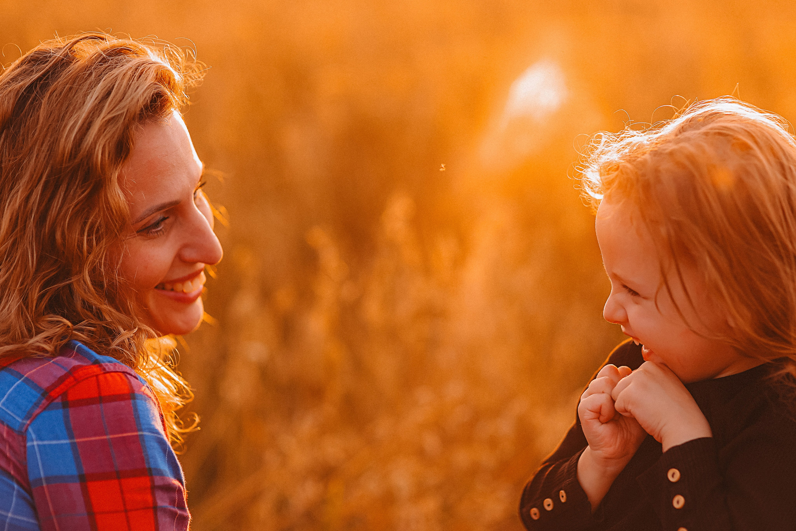 Поле. Семейный фотограф Тюмень, фотограф на роды Салмина Мария