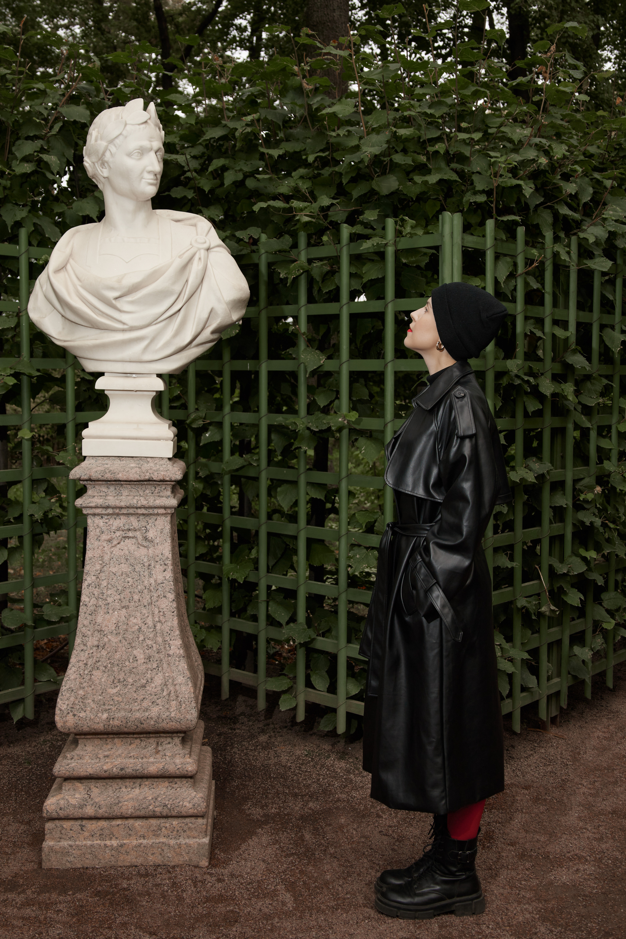 Girl in summer garden. Фотограф в Санкт-Петербурге