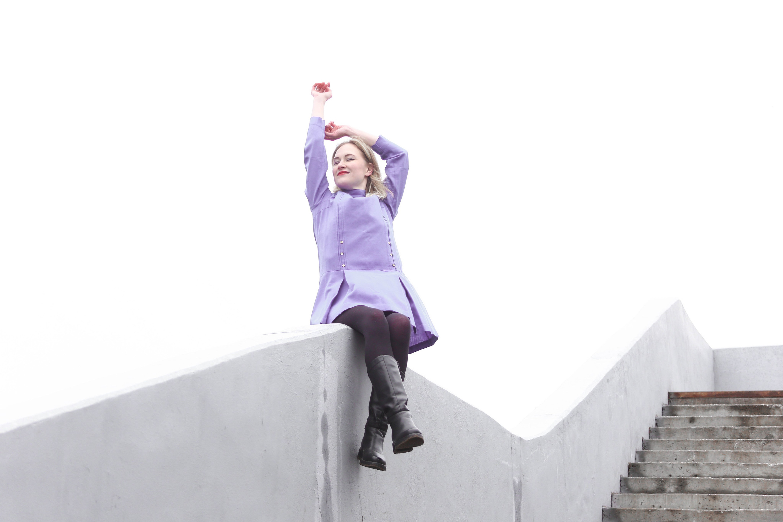 Маша на набережной. Часть 2. Фотограф Пермь. Фотосессия в фотостудии Перми и на свежем воздухе