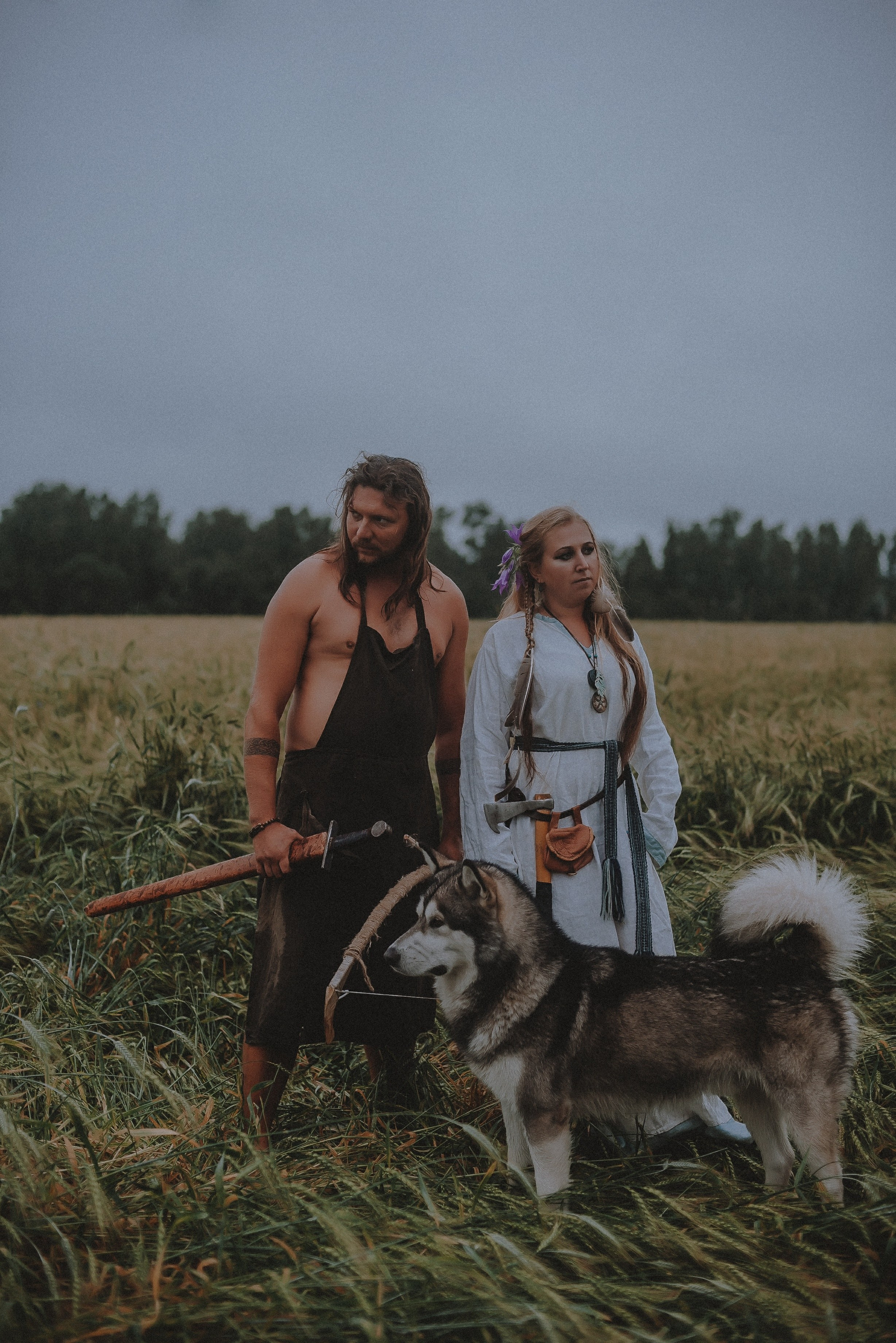 Славянская мифология. Богиня Девана, бог Сварог и волк Ратибор. Свадебный и семейный фотограф в Москве Сажина Кристина КиМ. Свадебный оператор в Москве Сажин Максим