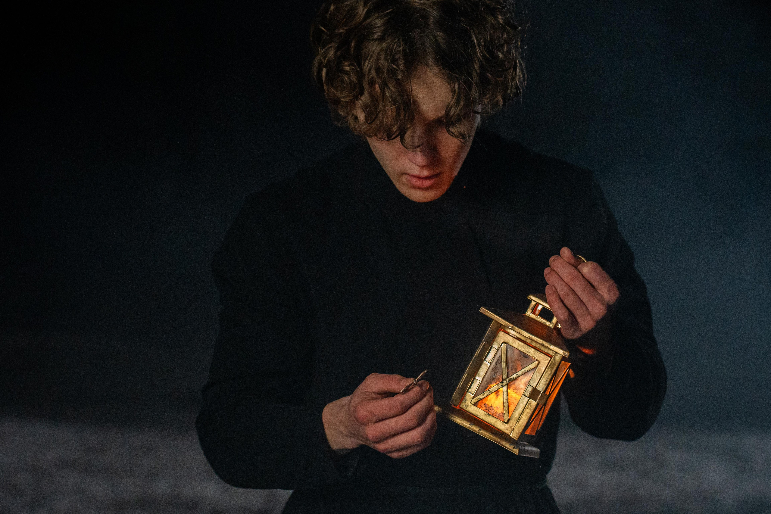 Backstage 10.12.2025. Коммерческий и художественный фотограф и видеограф в Москве Арсений Тургенев