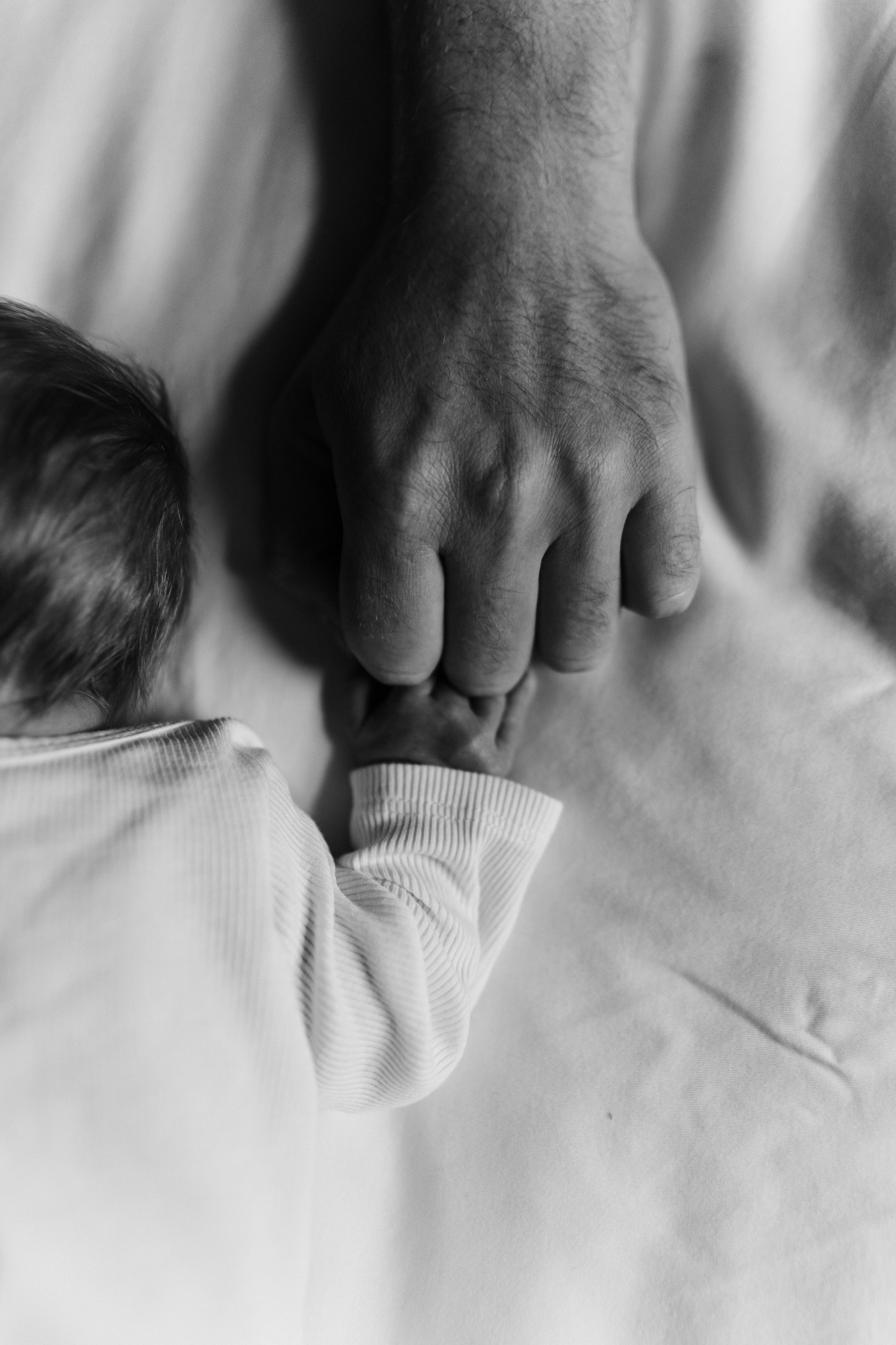 Blac & wight. Фотограф Новорожденных в Москве. Семейные истории в стиле LIFE