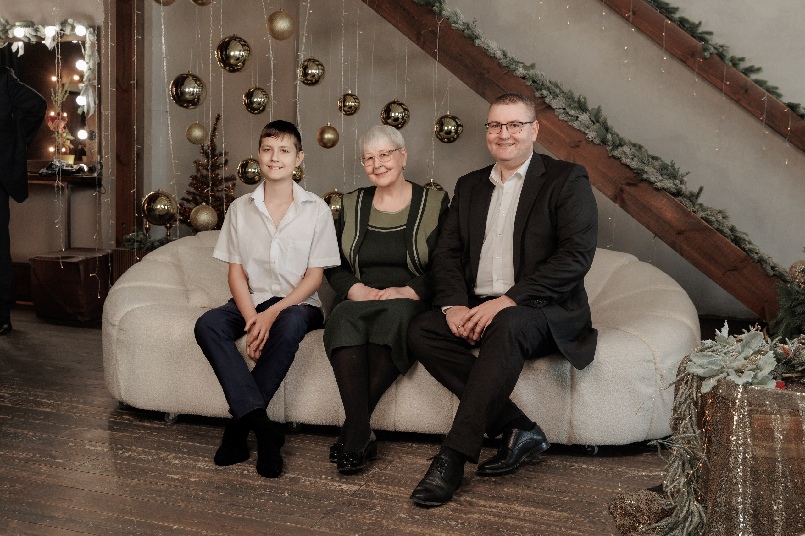 Лера с семьей. Фотограф женского портрета, беременности и материнства Харькова Елена