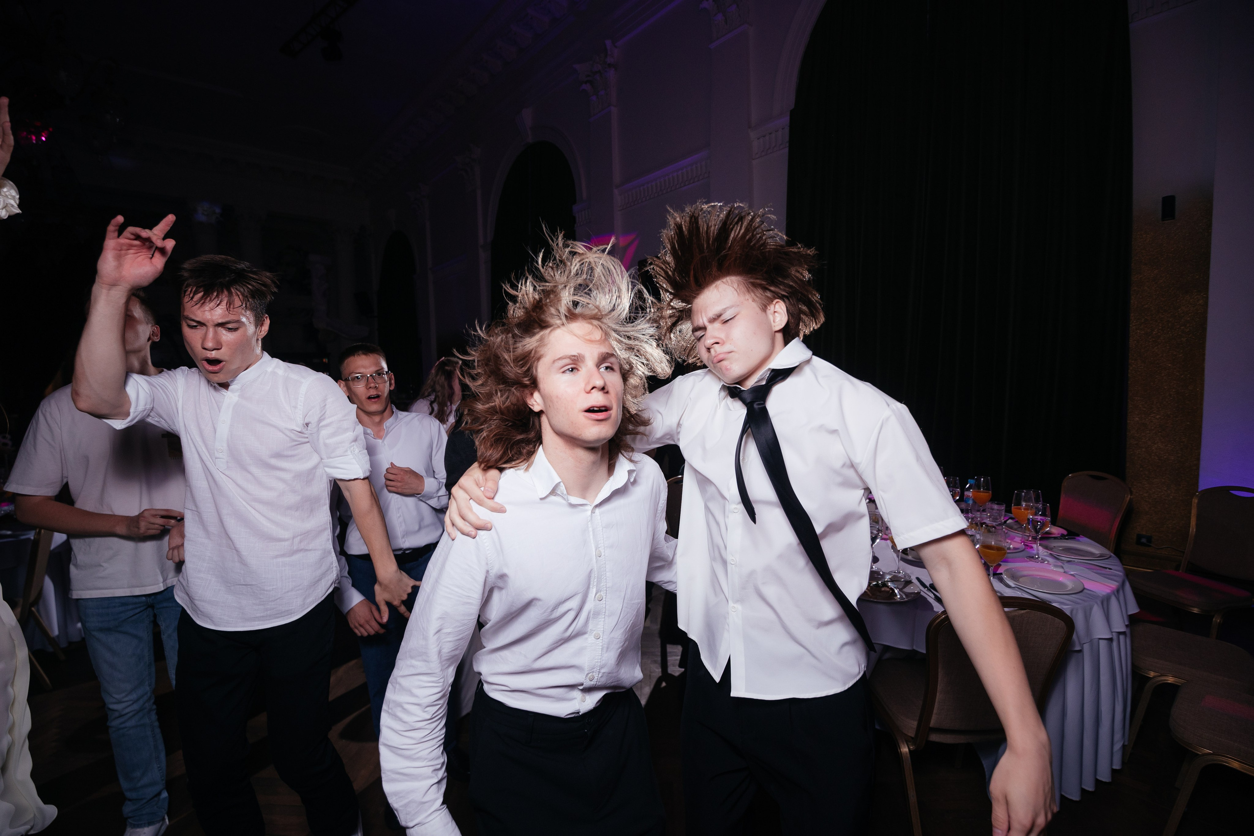 Выпускной 11 класс. Фотограф Крохин Олег