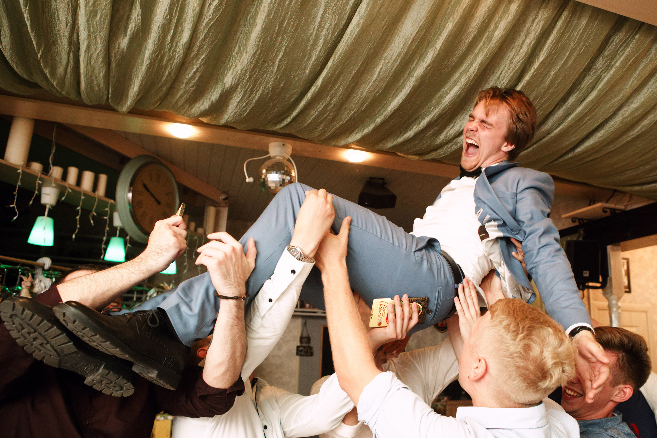 Алиса и Антон. Фотограф Дмитрий Тур — профессиональная фотосъемка мероприятий и портретов в Москве и Московской области