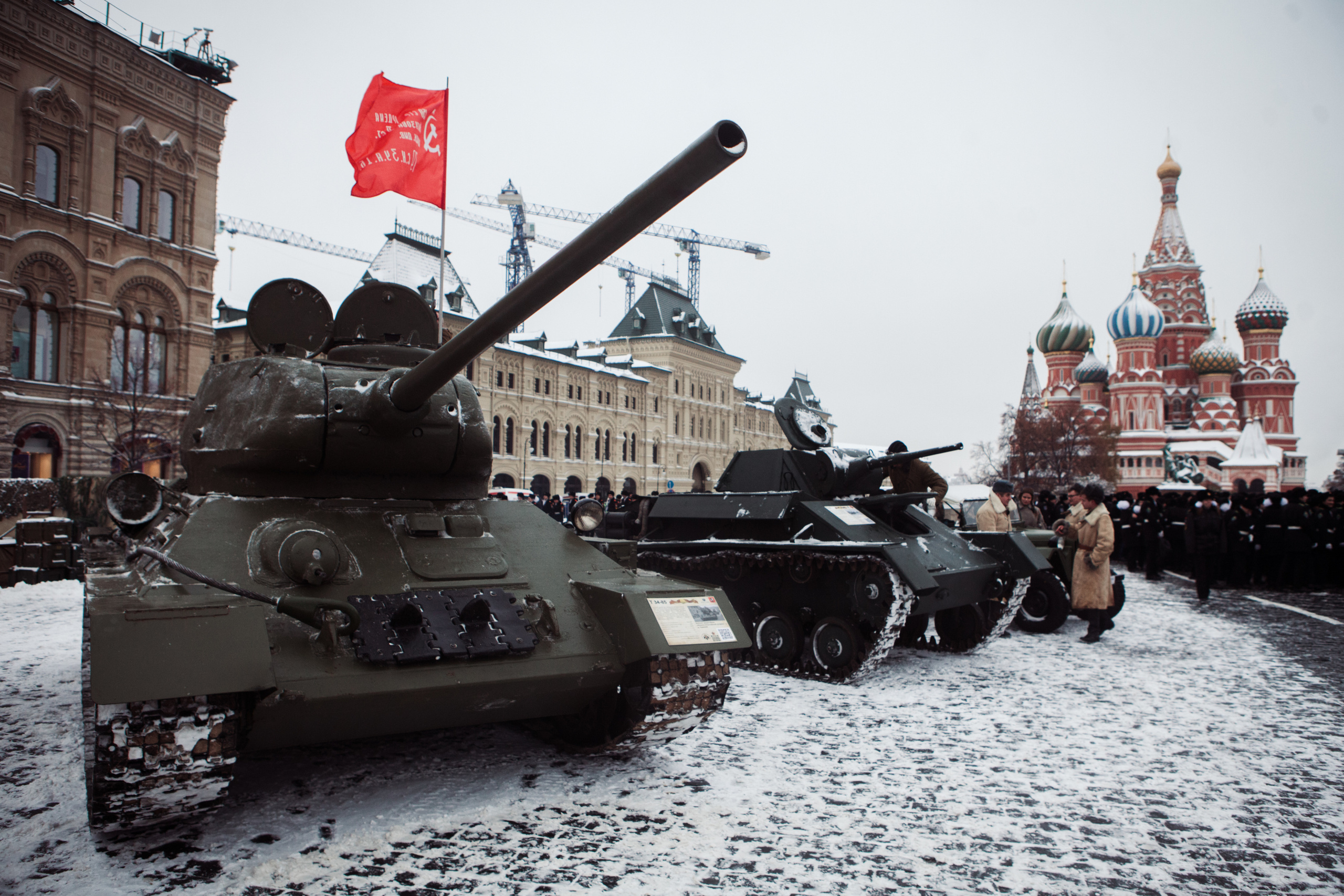 Марш на Красной площади. Фотограф Дмитрий Тур — профессиональная фотосъемка мероприятий и портретов в Москве и Московской области