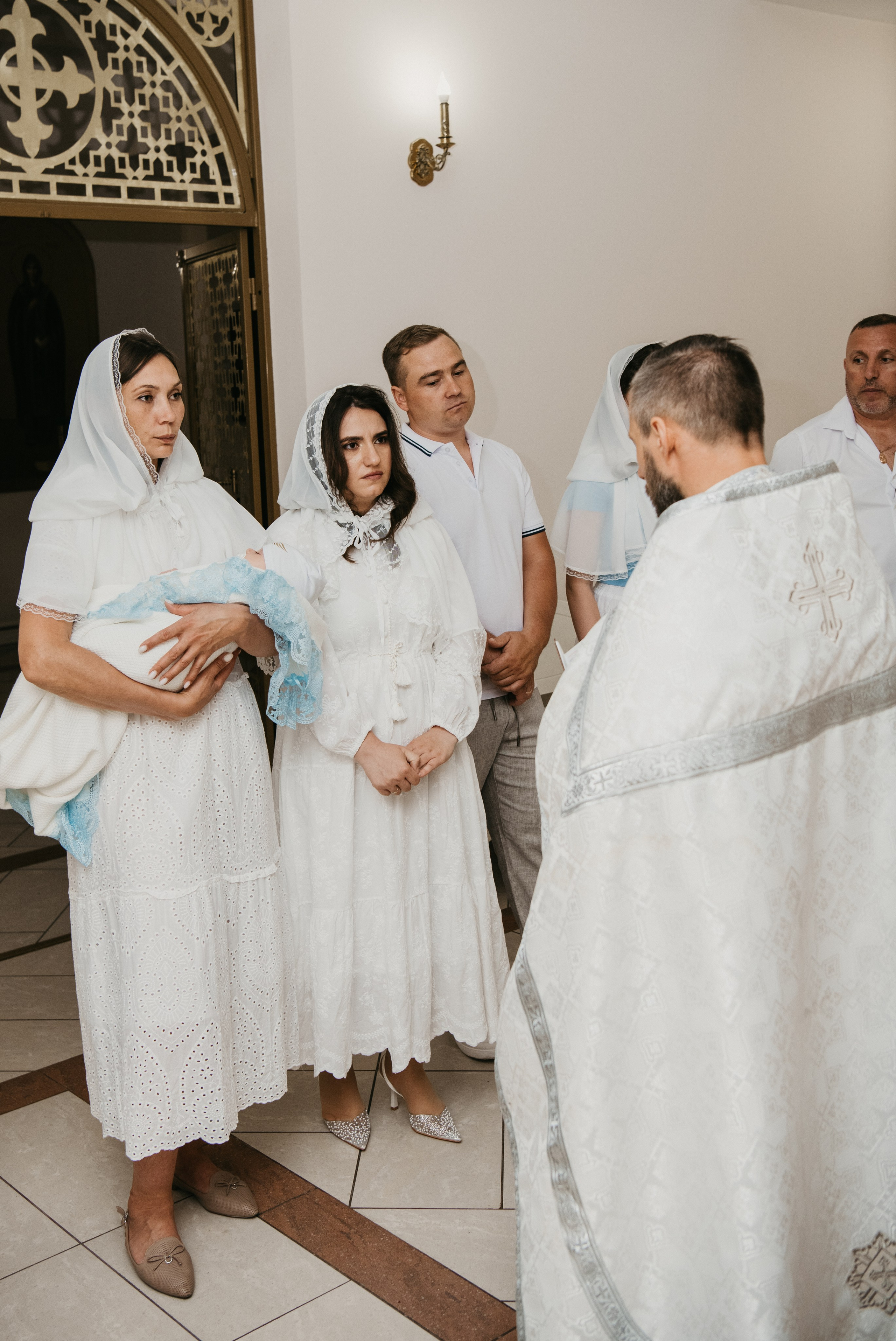 Крещение Евгения. Фотограф на выписку из роддома в Москве и МО