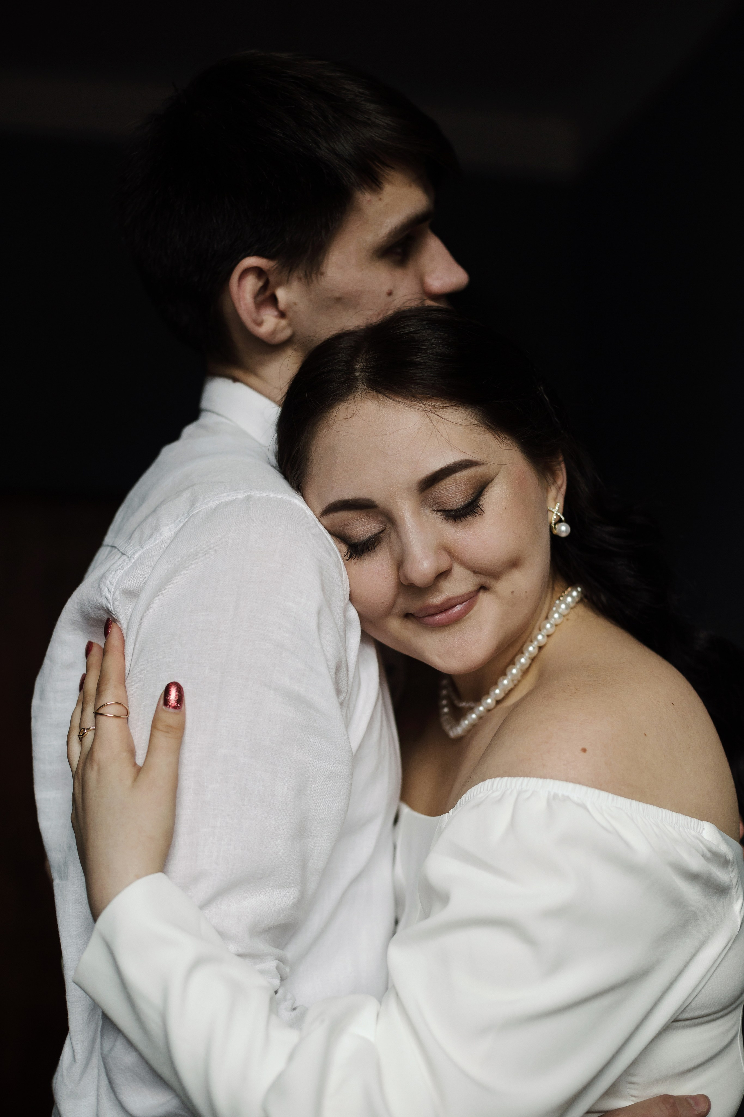 VK: Md: @lady_bulgakova Mua: @trofilyeva Org: @divine_photoproject Decor: @portfoliobrand