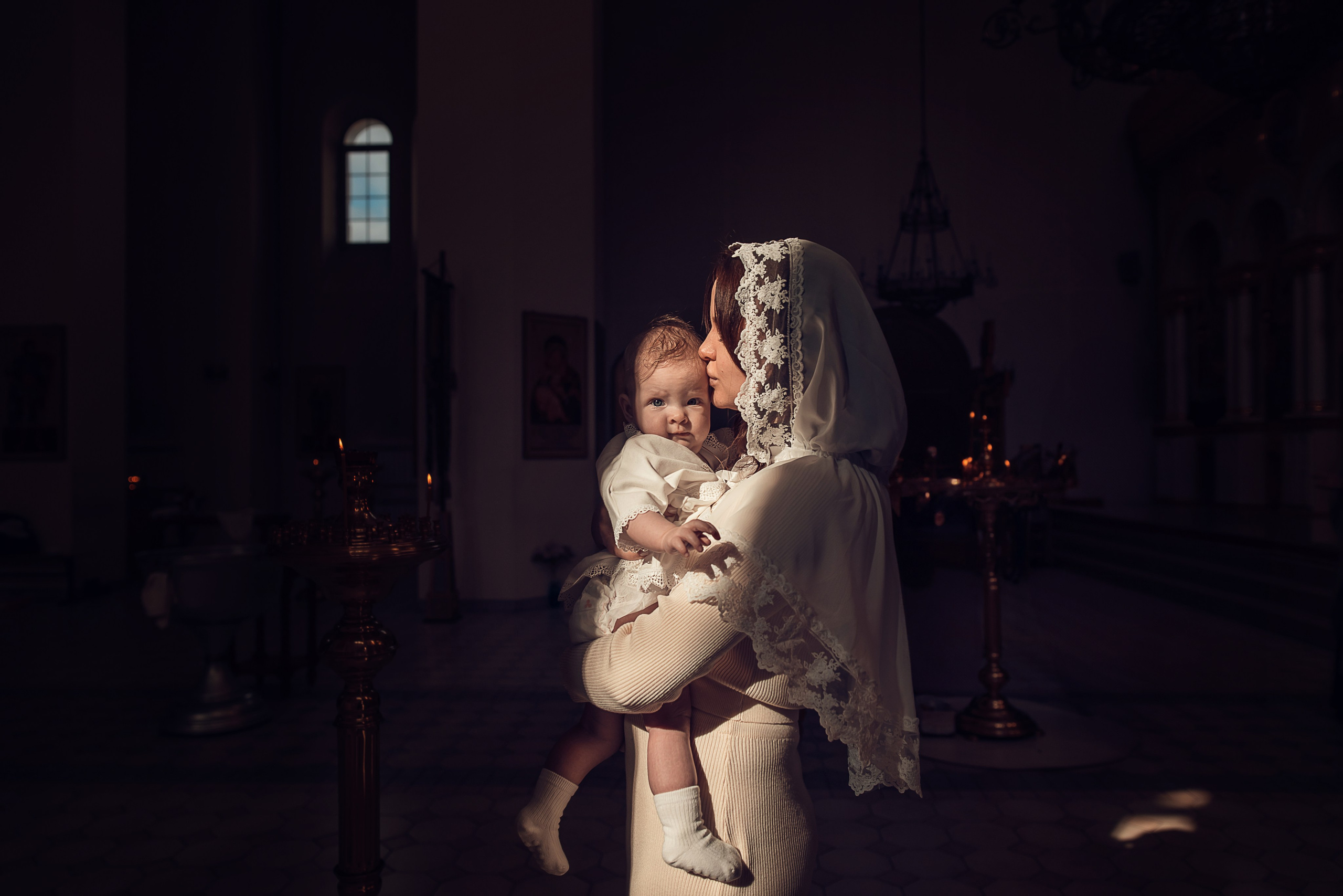 Крещение Евы в храме Спиридона Тримифунтского. Главная