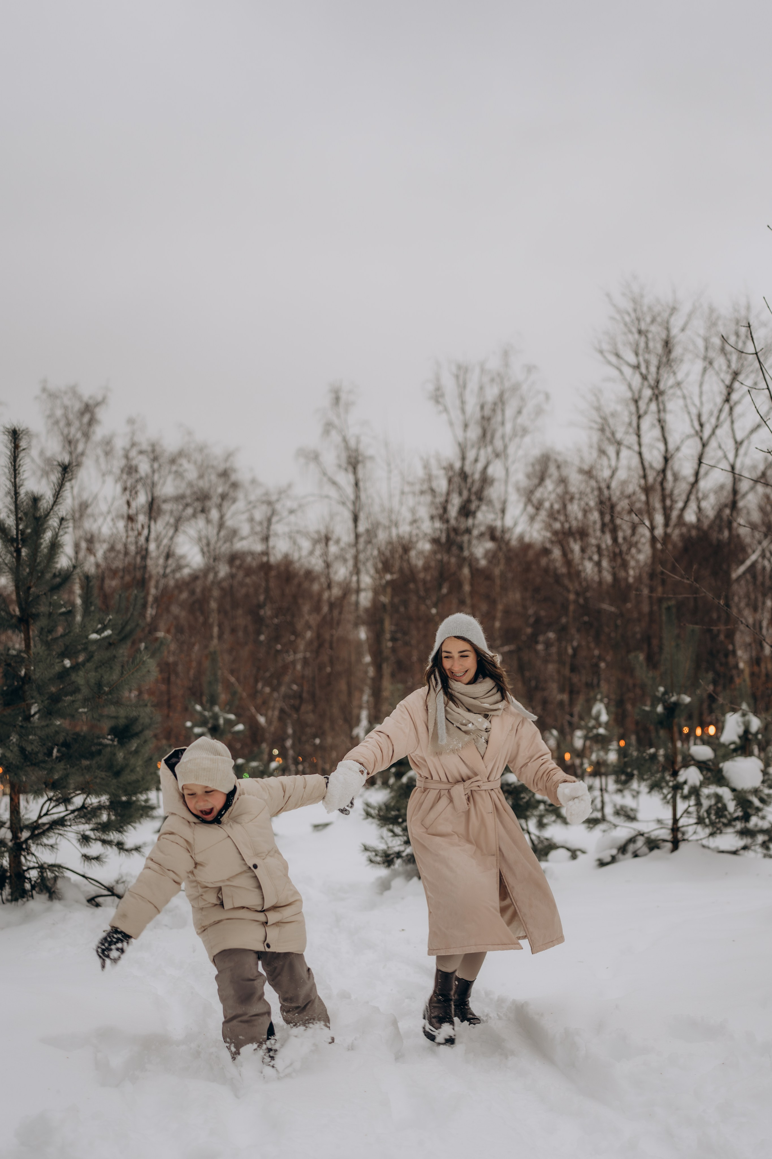 На катке. Семейный фотограф Москва. Фотограф беременности и материнства Москва