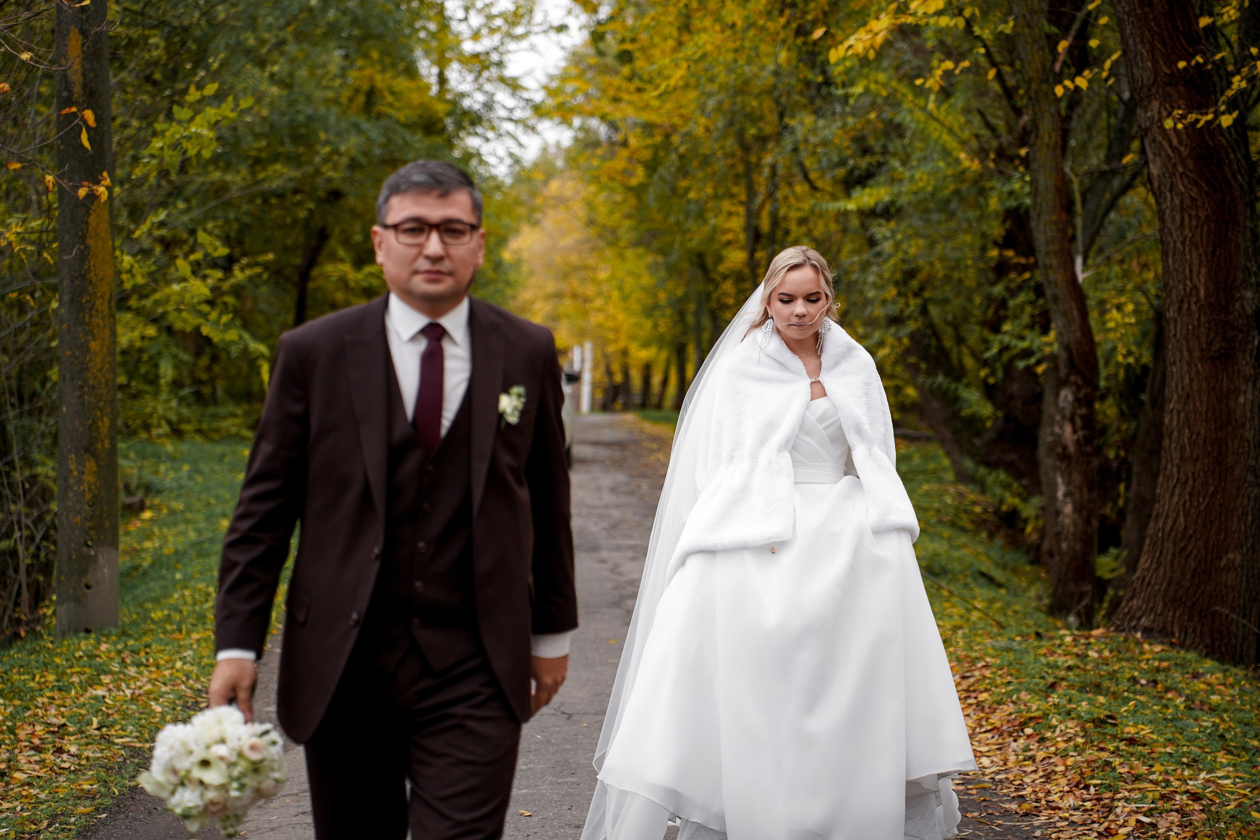 Свадебная фотосессия «4 часа». Отель Резиденция в Ростове-на-Дону. Кадры молодоженов на природе. Фотосессия банкета 1 час. Свадебный фотограф в Ростове-на-Дону. Таинство Крещения и Венчания, семейные фотосессии. Алёна Чёботова