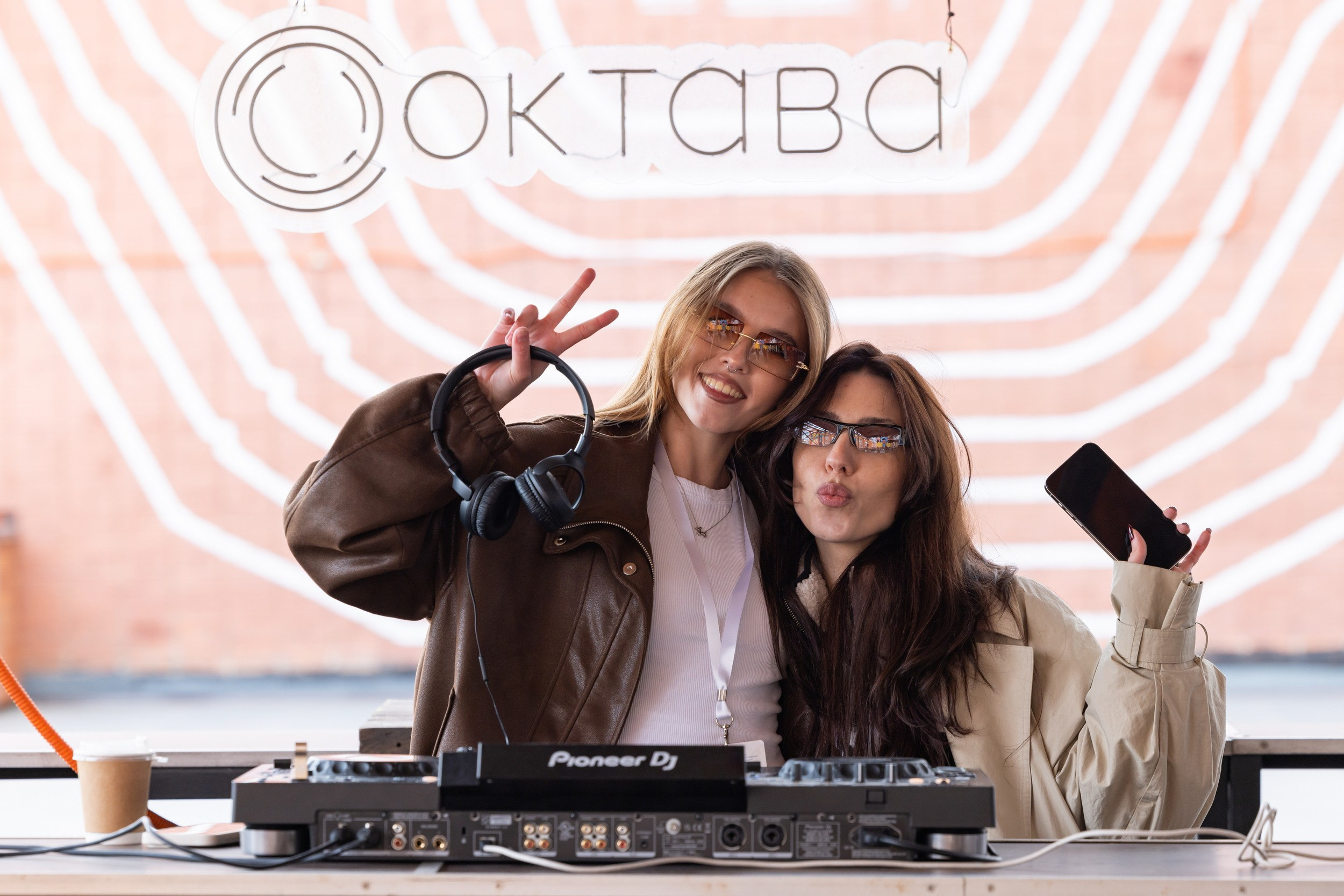 Октаве 8 лет! (25 апреля 2026). Репортажный фотограф Алексей Пирязев