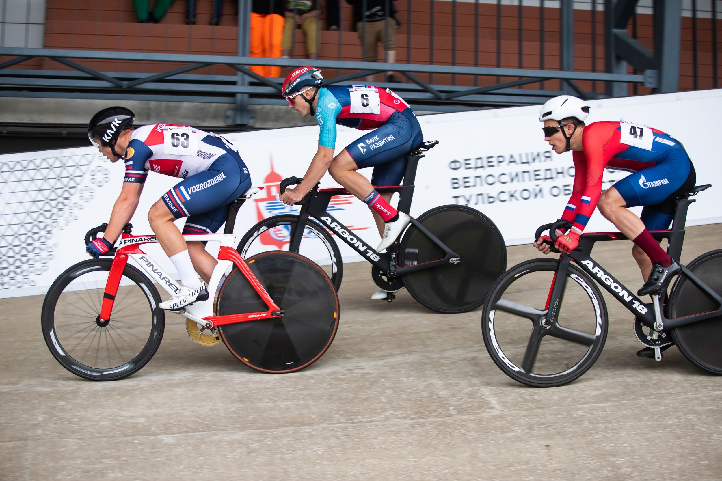 Соревнования по велоспорту «Большой приз Тулы» (19 мая 2023). Репортажный фотограф Алексей Пирязев