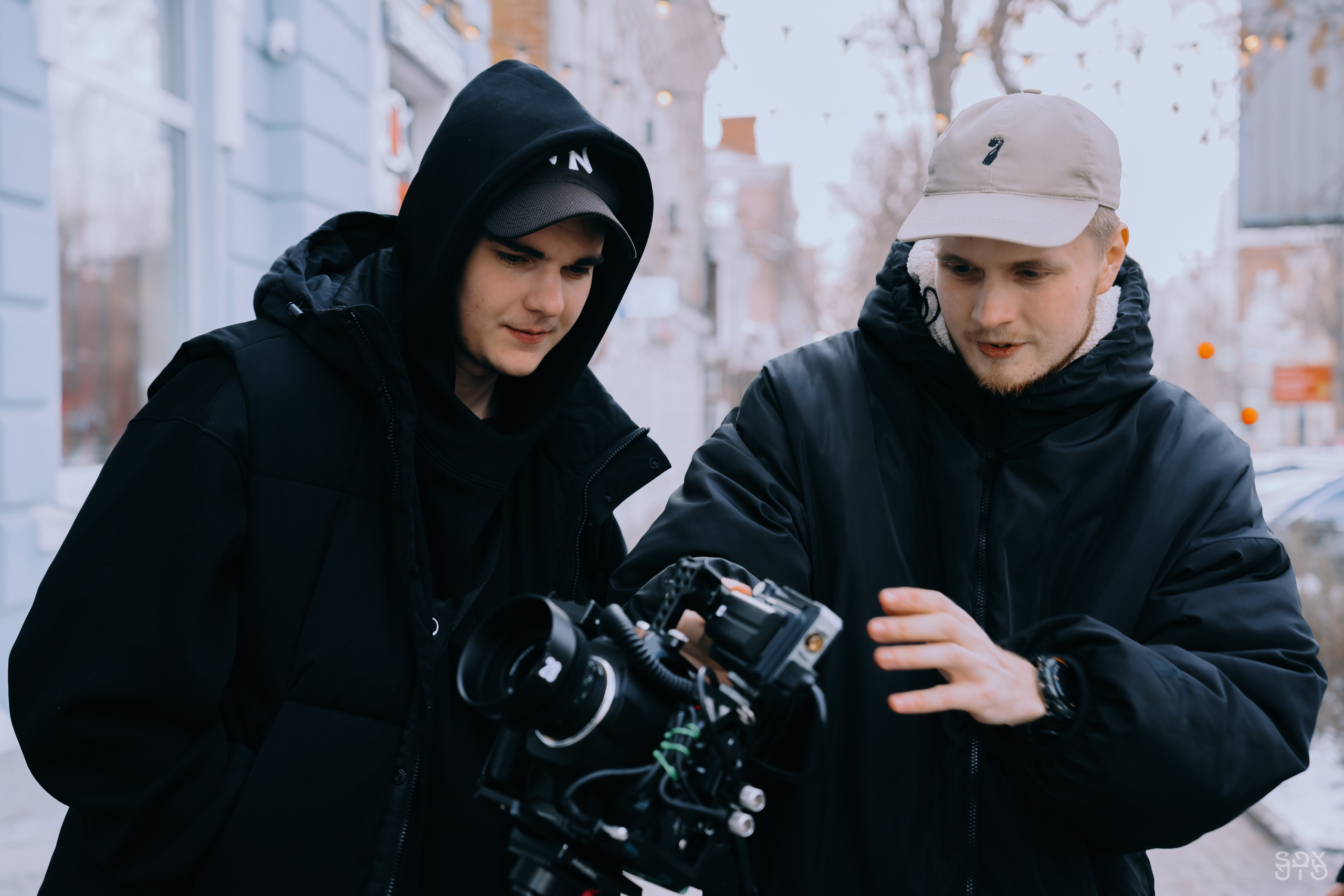 Видеопродакшн BACKED ROLL