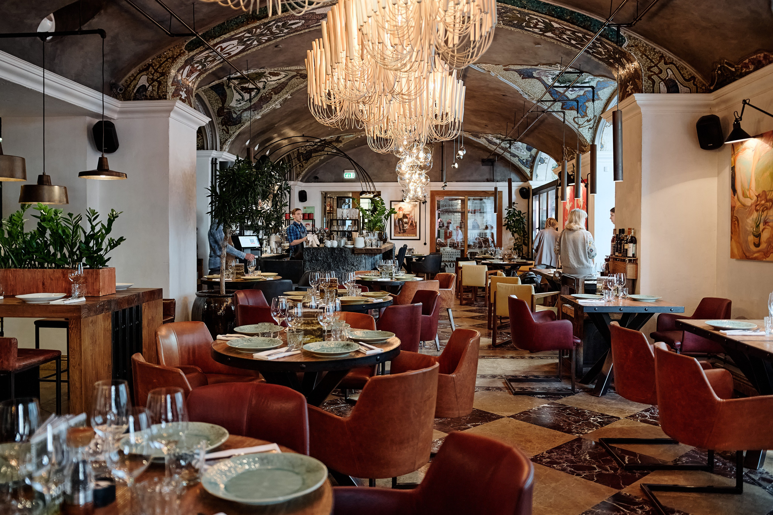 Фотограф на мероприятие. Light Media — креативный видеопродакшн