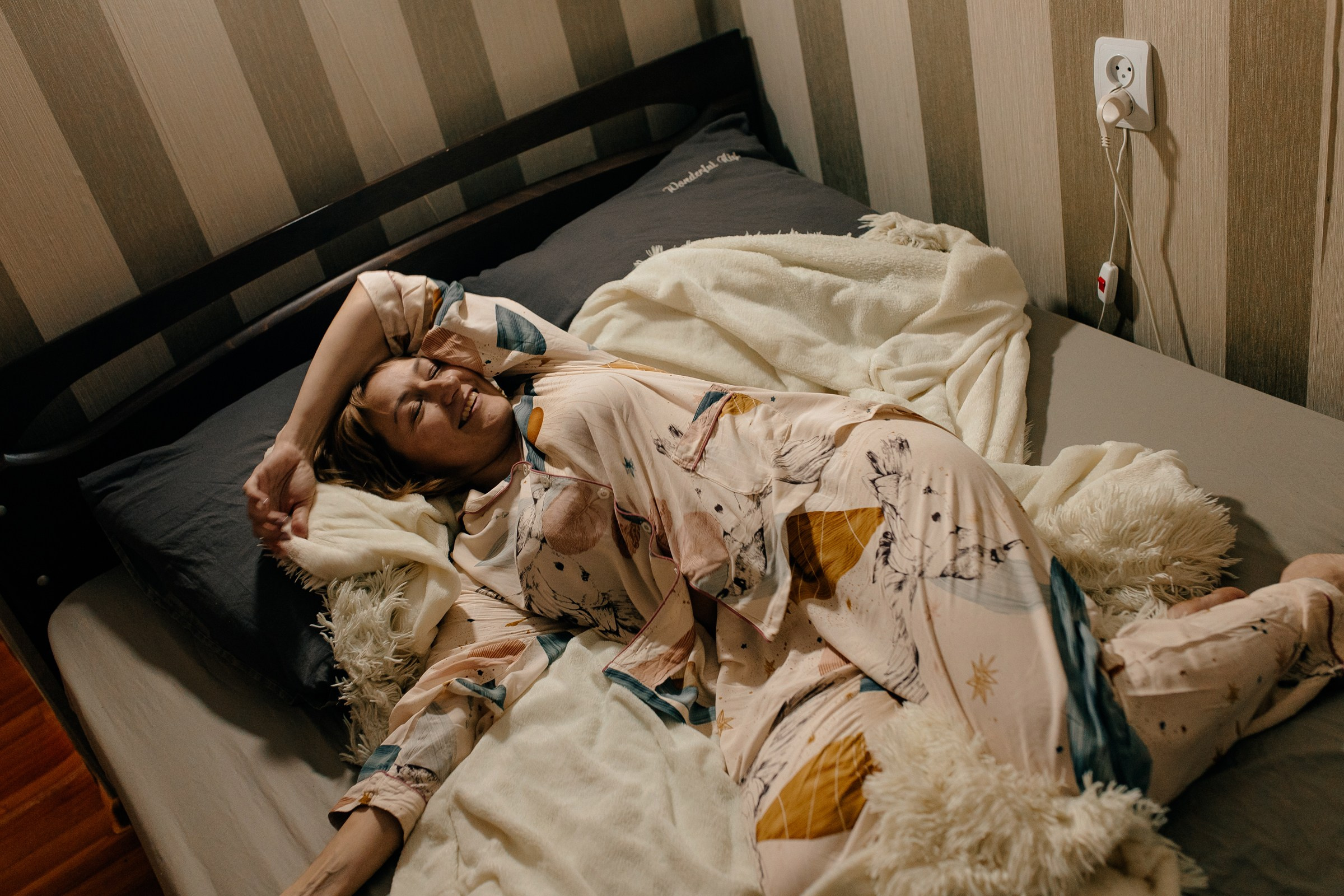 Домашний лайфстайл (утро). Ирина. Июнь 2025. Фотограф Пермь. Свадьбы. Семья и дети, школа, д. сад. Фотокниги