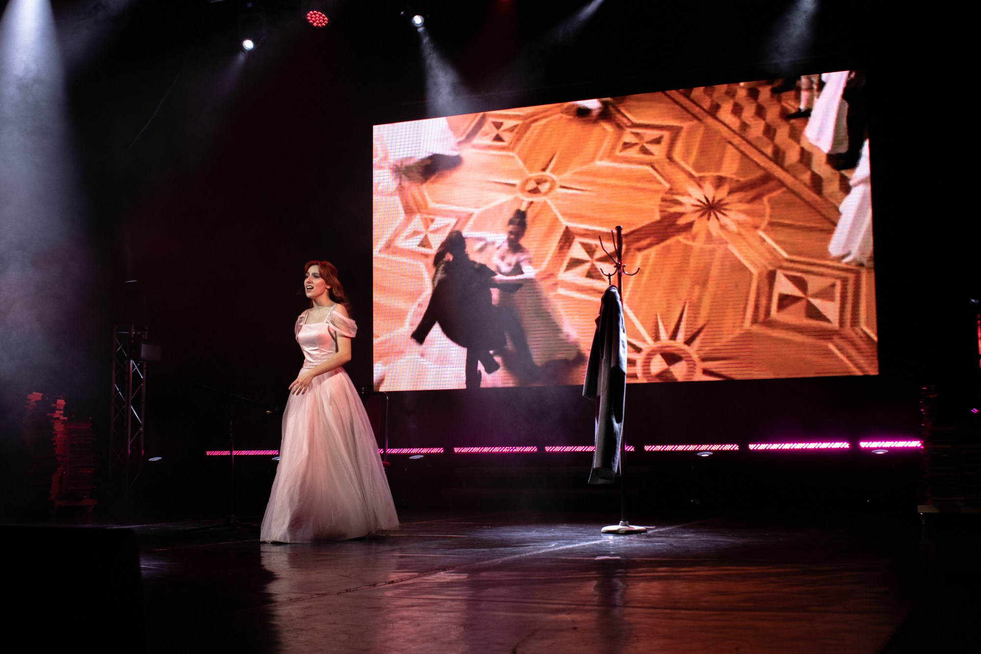 Конкурс красоты Мисс КубГУ 2021. Репортажный, промышленный и маркетплейс-фотограф Дмитрий Чернат