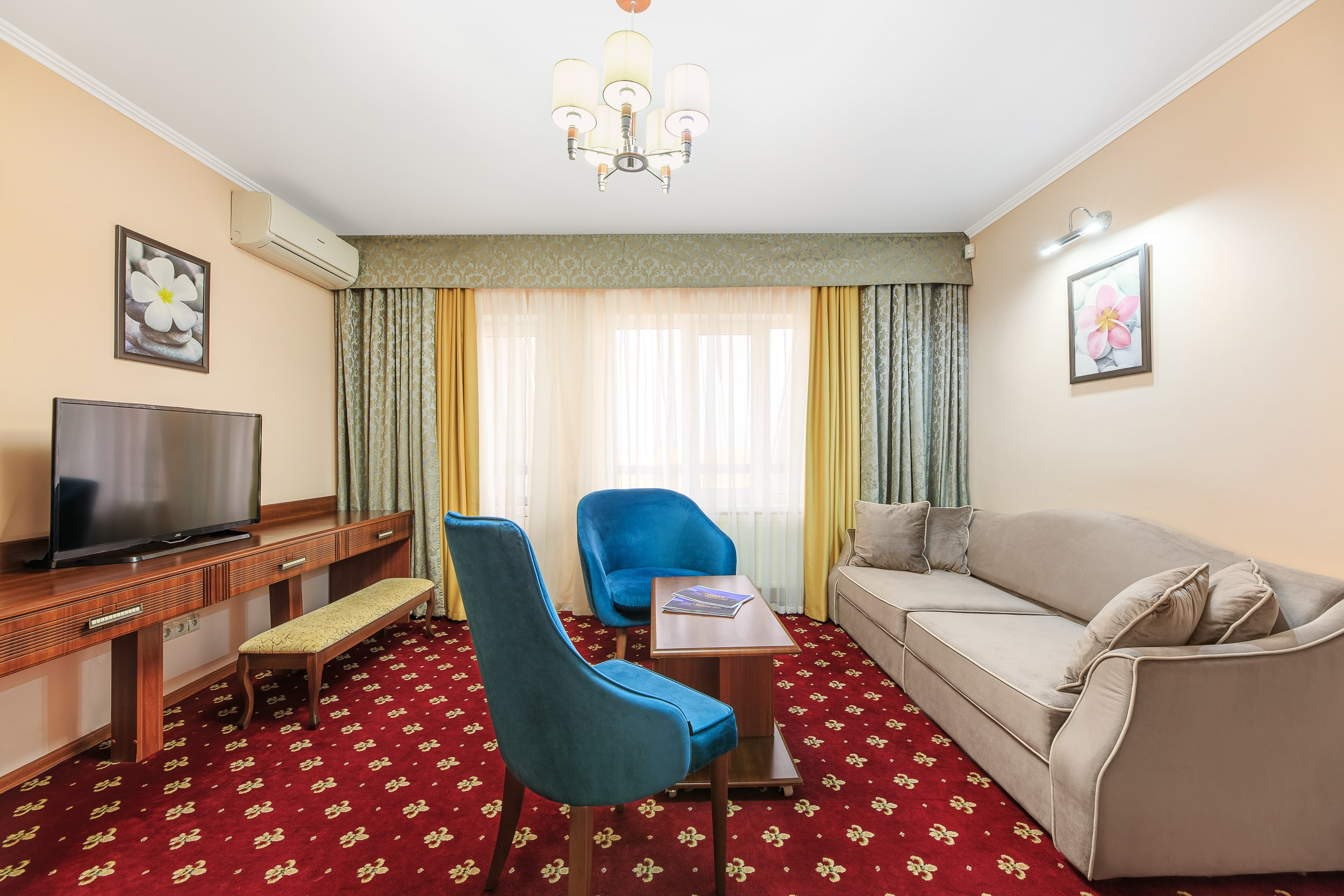 Отель «Тиздар». Профессиональная фотосъёмка интерьеров, предметная фотосессия еды для меню г. Анапа