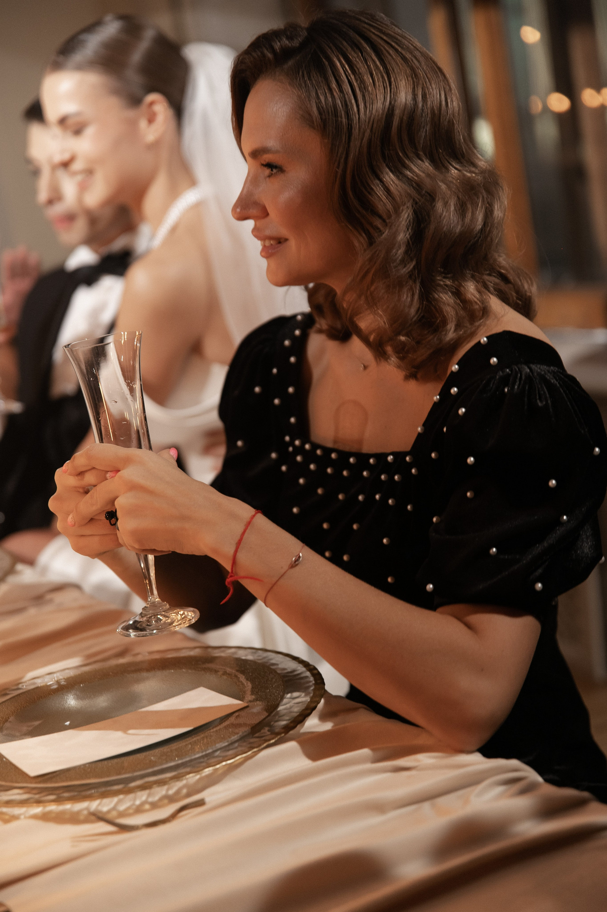 Камерный свадебный ужин при свечах в старинном особняке в фотостудии 21. Kult. Ярослава Ерина — свадебный фотограф в Москве