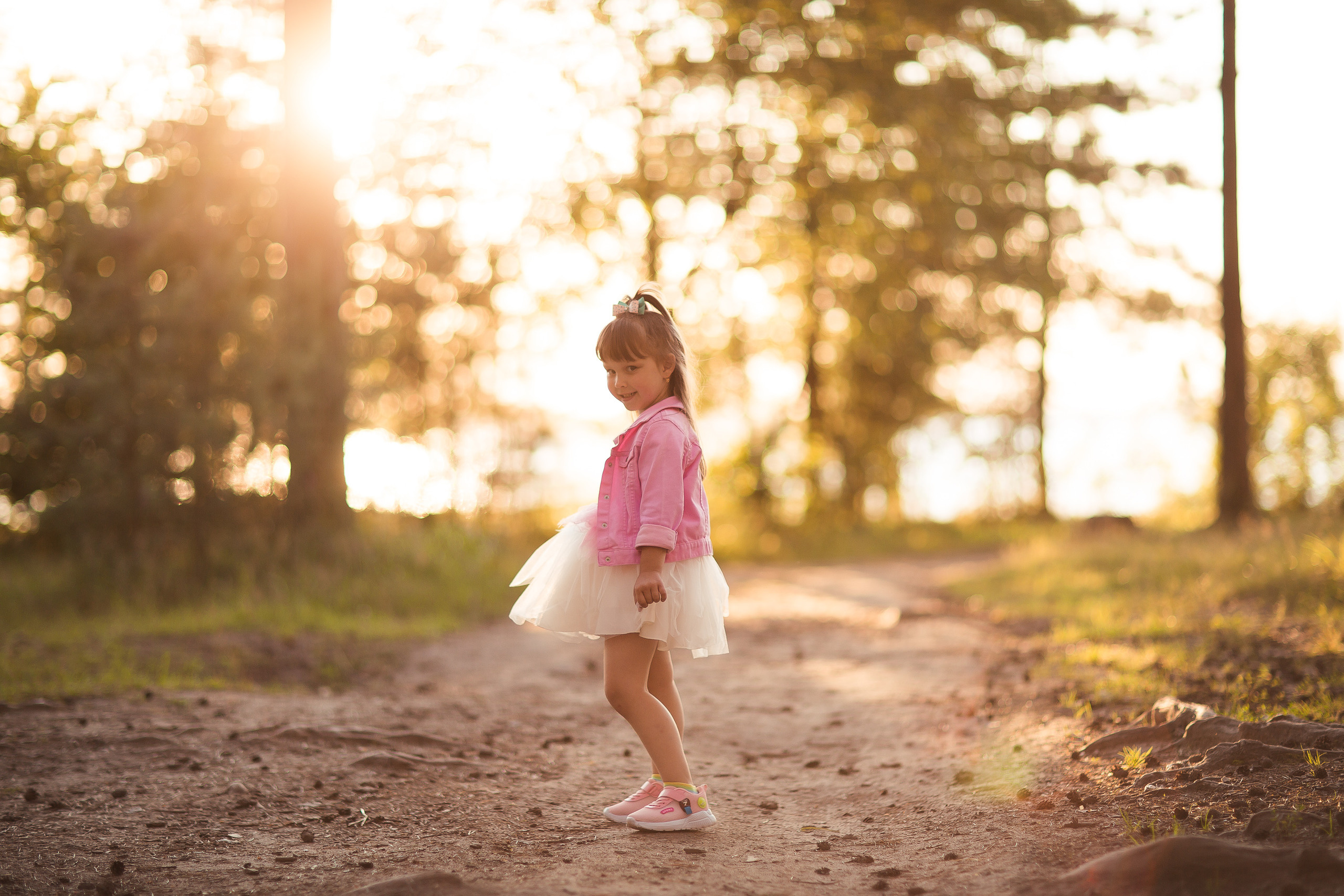 Ирина с детьми, фотосессия на закате. Фотограф Десногорск Михаил Давыдов Акварель