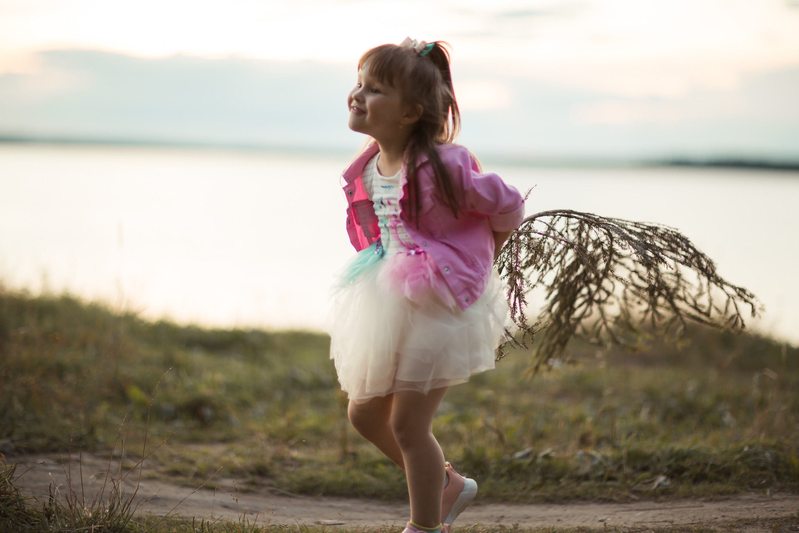 Ирина с детьми, фотосессия на закате. Фотограф Десногорск Михаил Давыдов Акварель