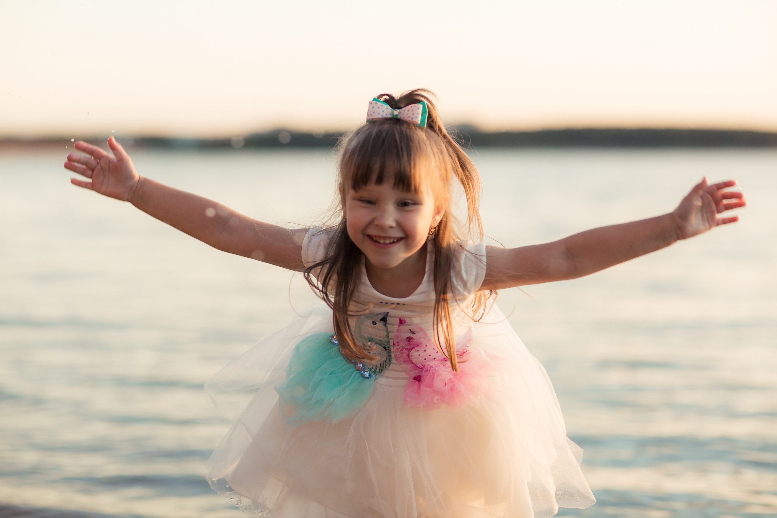 Ирина с детьми, фотосессия на закате. Фотограф Десногорск Михаил Давыдов Акварель