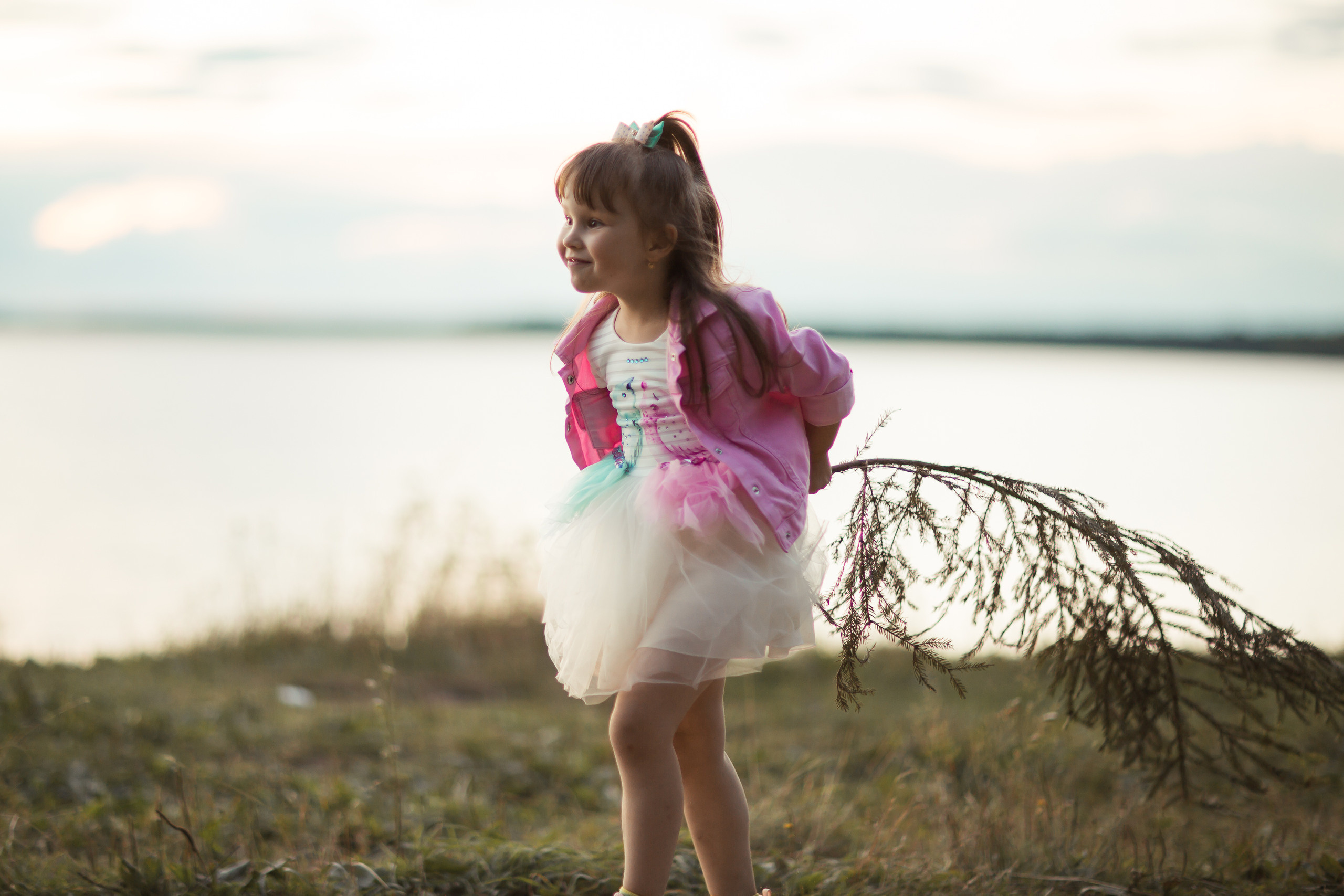 Ирина с детьми, фотосессия на закате. Фотограф Десногорск Михаил Давыдов Акварель