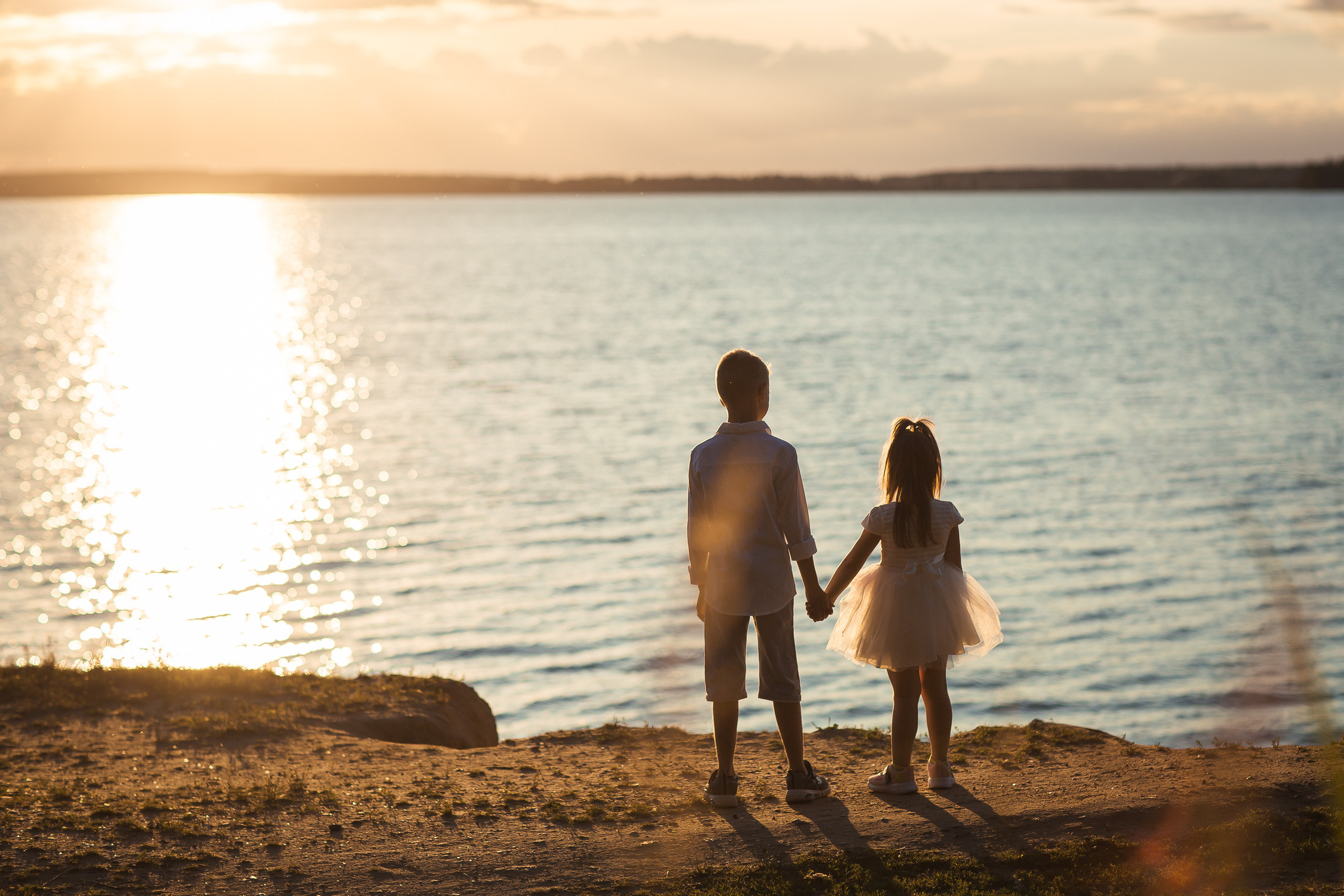 Ирина с детьми, фотосессия на закате. Фотограф Десногорск Михаил Давыдов Акварель