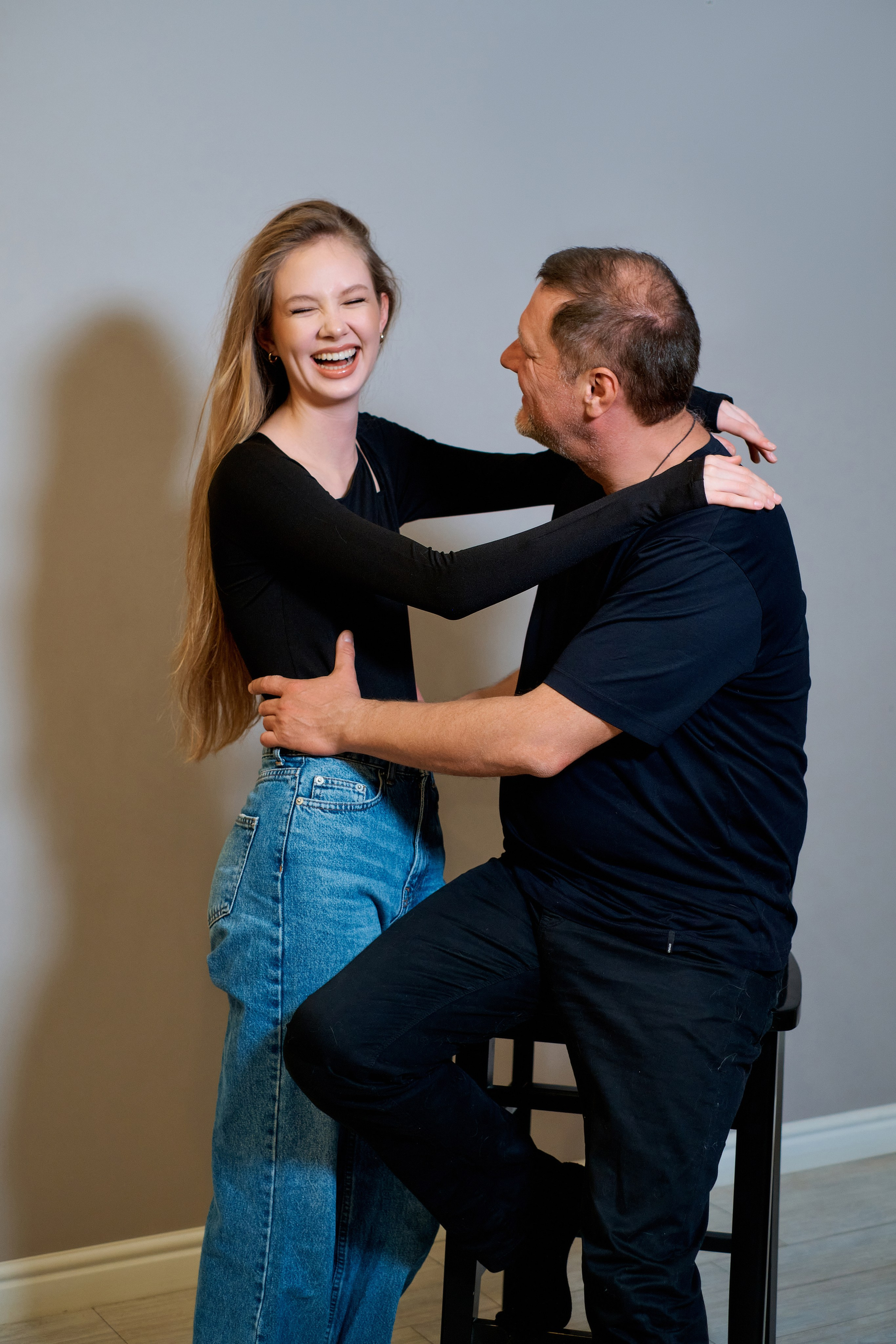 Семейная фотосессия дома. Фотограф Таганрог Анна Трайжон