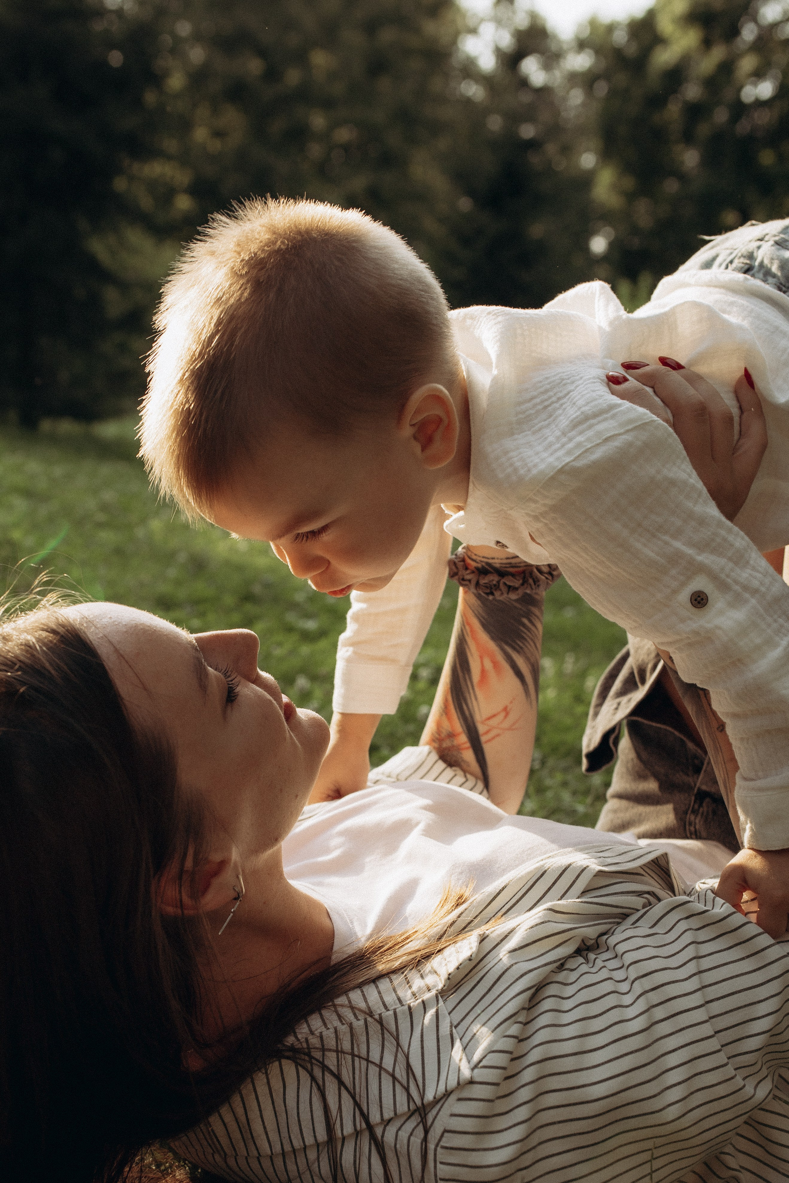Прогулка в парке Саша и Мирон. Семейный фотограф в Москве и Люберцах Юлия Гуськова