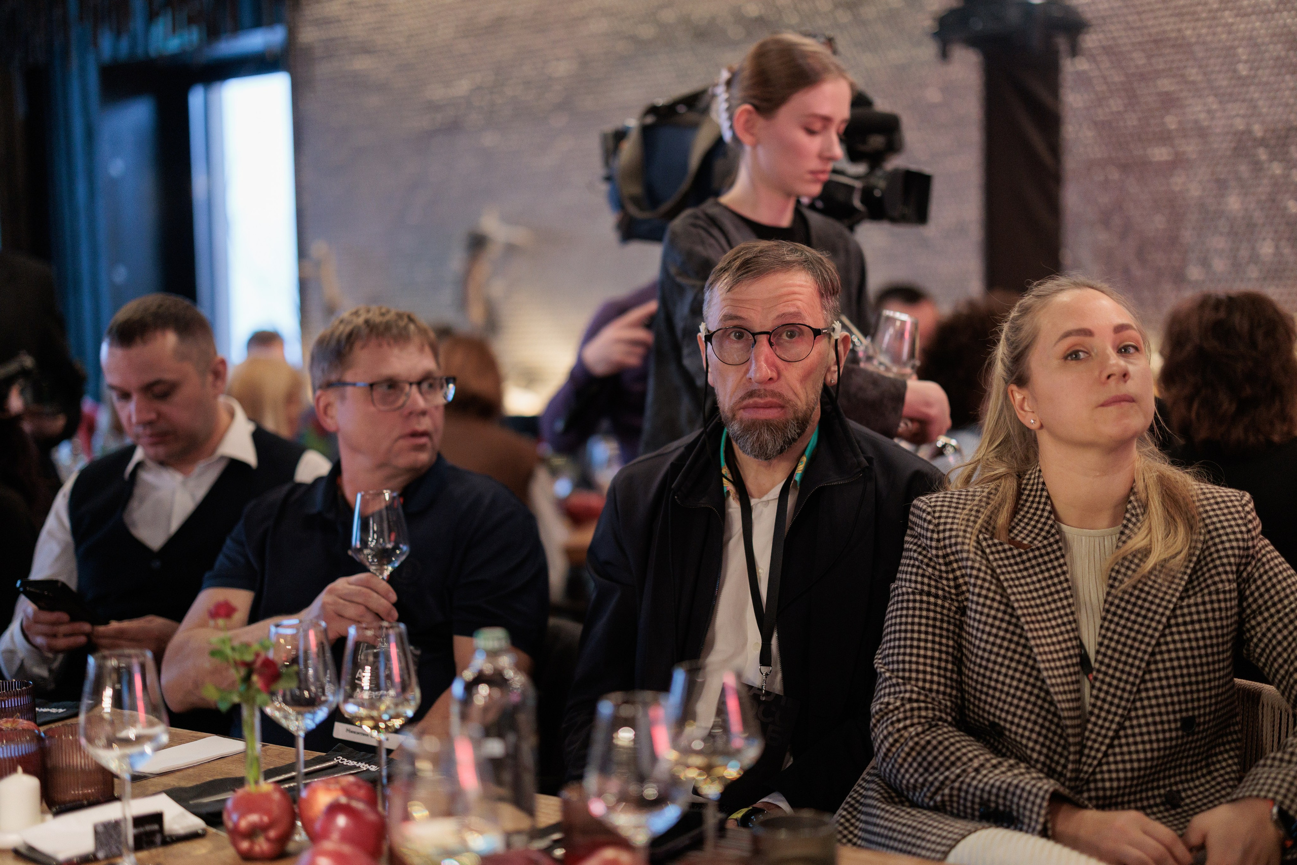 Альфа Босс — дегустация деловых идей. Контент для бизнеса в Екатеринбурге Полдень Медиа