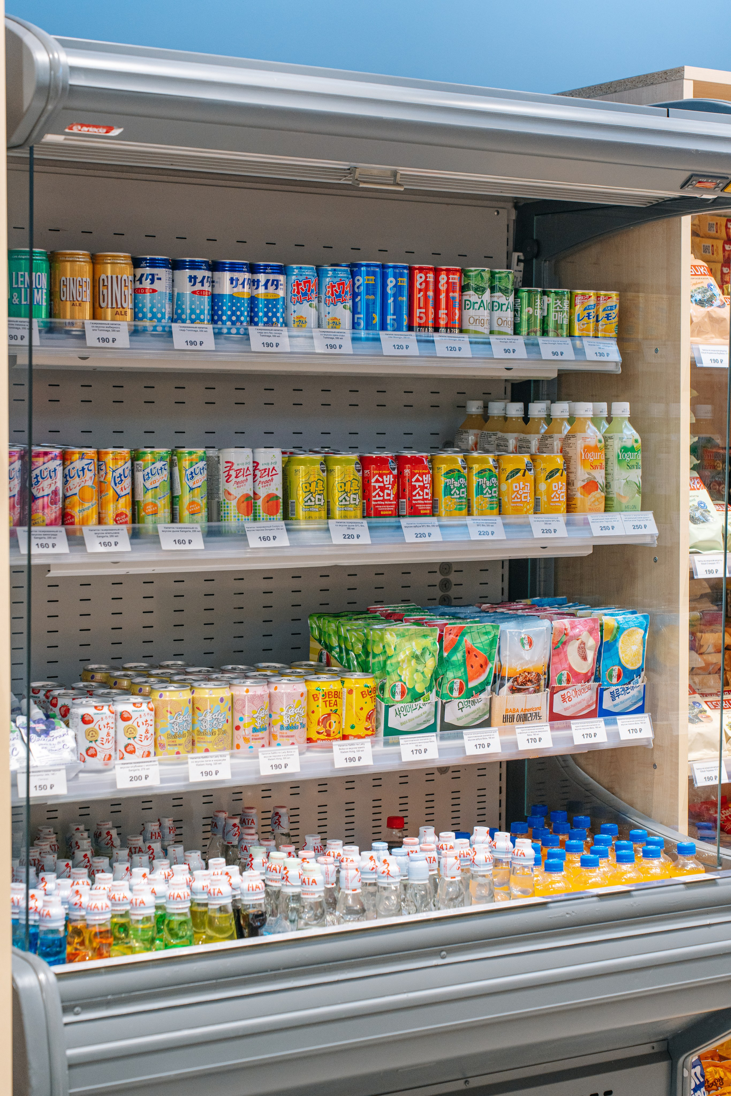 Интерьер магазина азиатских продуктов в Москве Korfood.ru