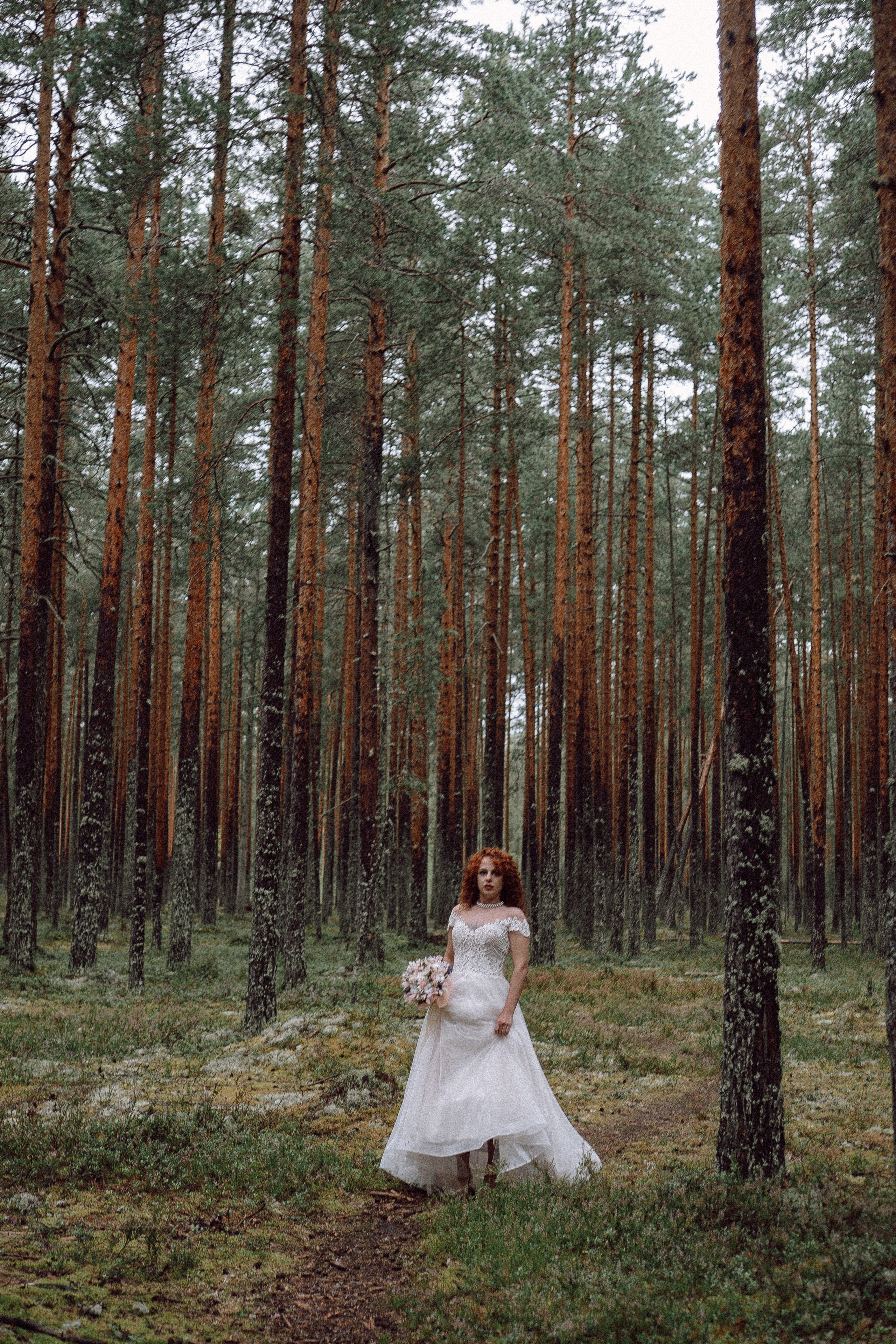 СВАДЕБНАЯ ФОТОСЕССИИЯ ПАРЫ В ГОРОДЕ ПРИОЗЕРСК В СОСНОВОМ ЛЕСУ И С ПИКАПОМ. Профессиональный фотограф, Санкт-Петербург — Виктория Богомолова