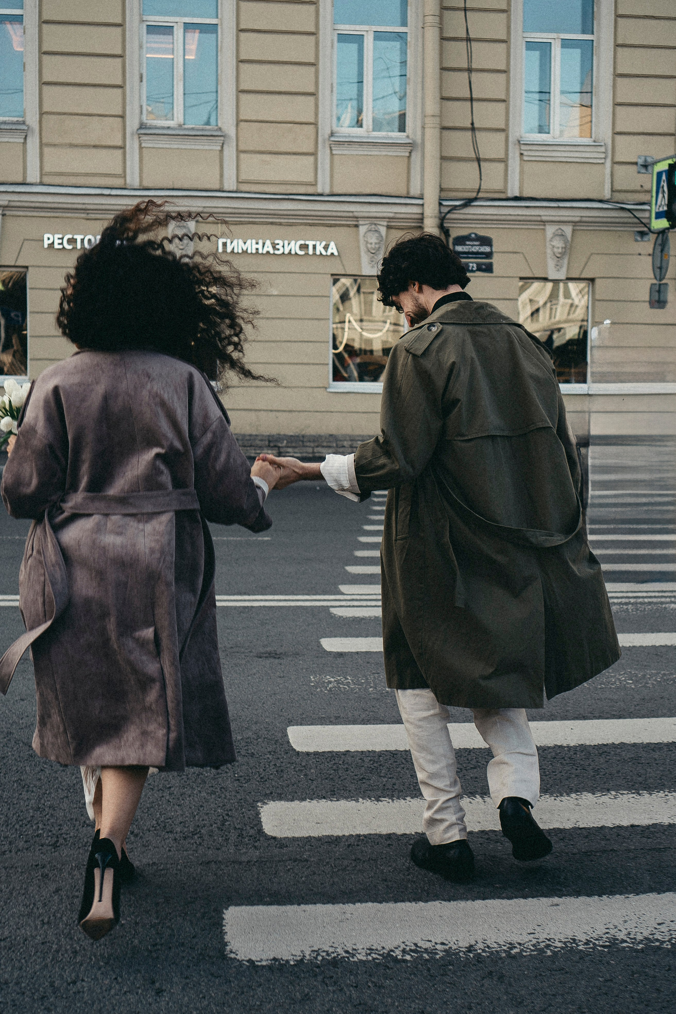СВАДЕБНАЯ ПРОГУЛКА ПО ПЕТРОГРАДКЕ ВЕСНОЙ. СВАДЕБНАЯ ФОТОСЕССИИЯ НА ПЕТРОГРАДКЕ. Профессиональный фотограф, Санкт-Петербург — Виктория Богомолова