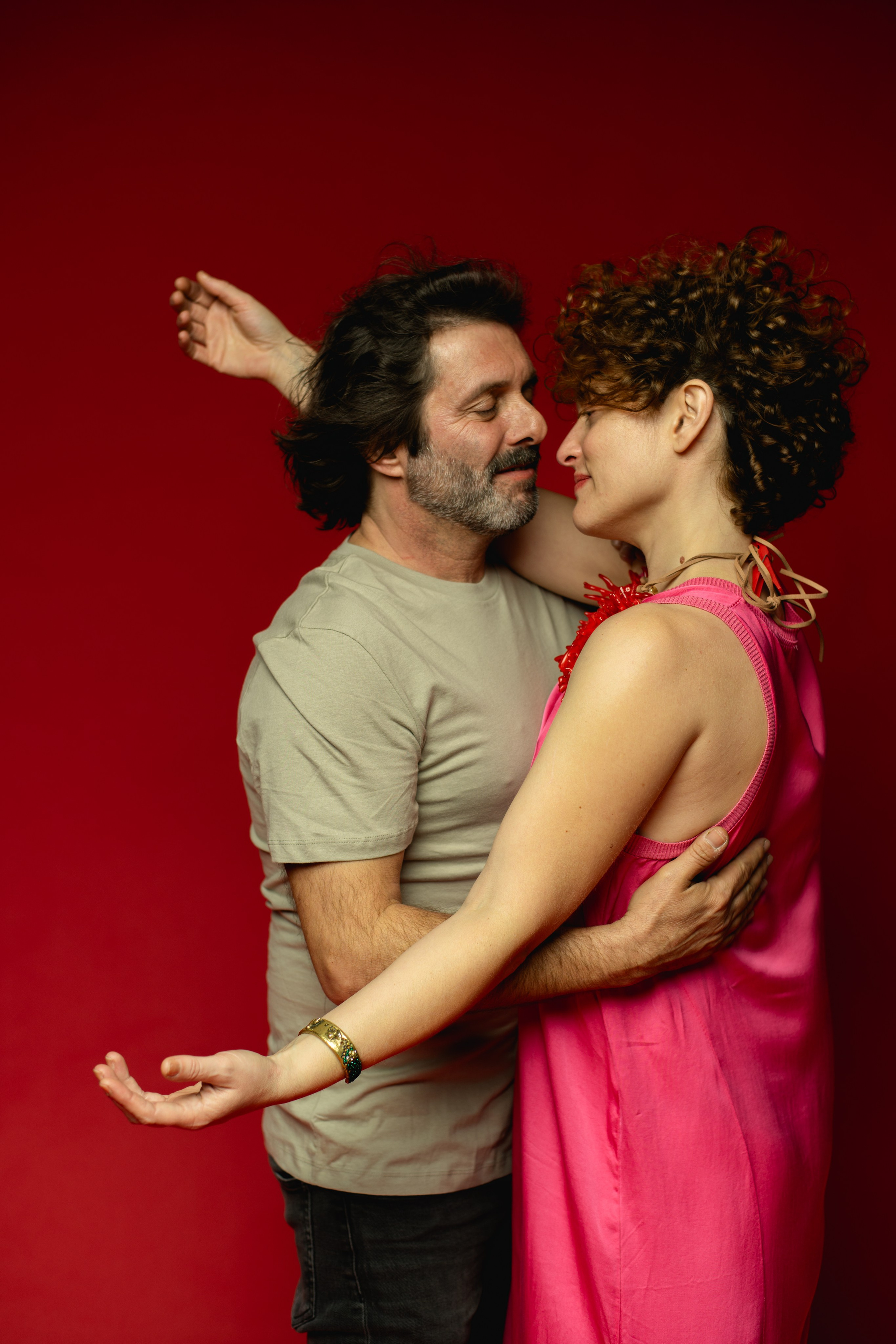 ANA and PEDRO. Studio. Anastasiia Antoniuk portrait, family and couple photographer, Portugal