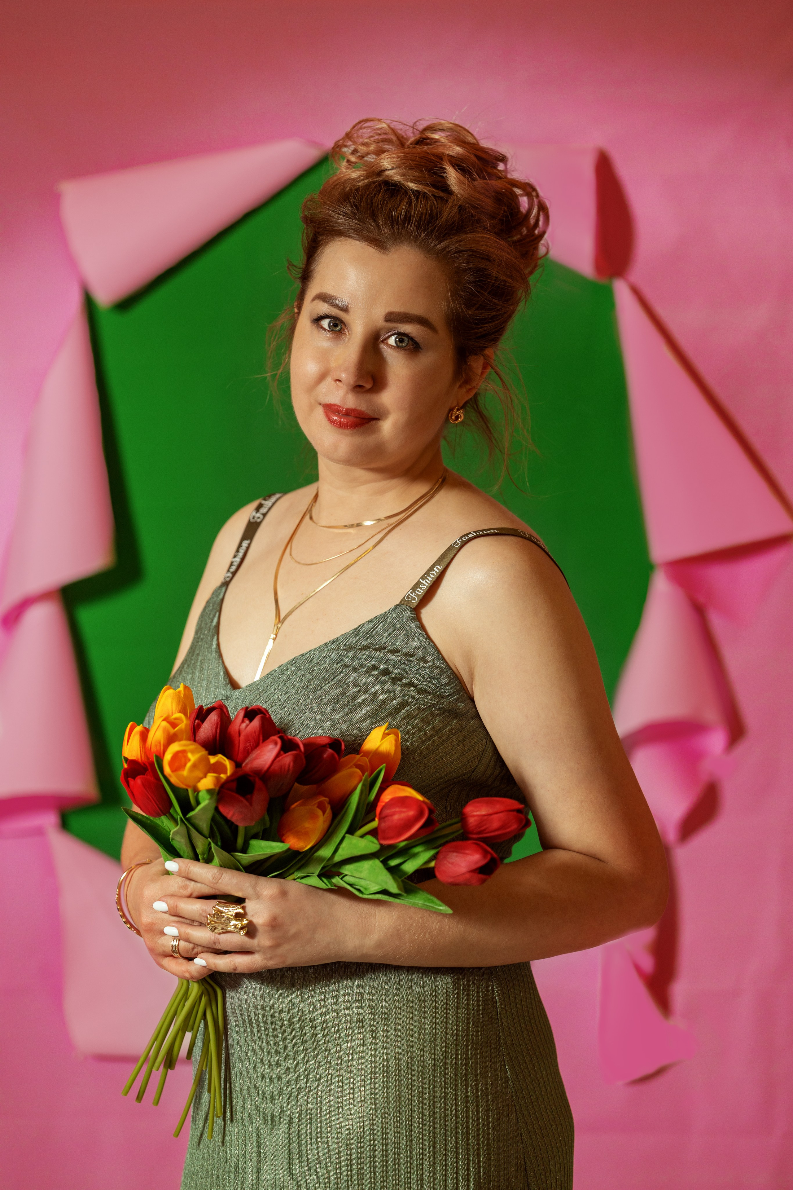 Красное на зеленом. Индивидуальный фотограф в Сергиевом Посаде Наталья Румянцева