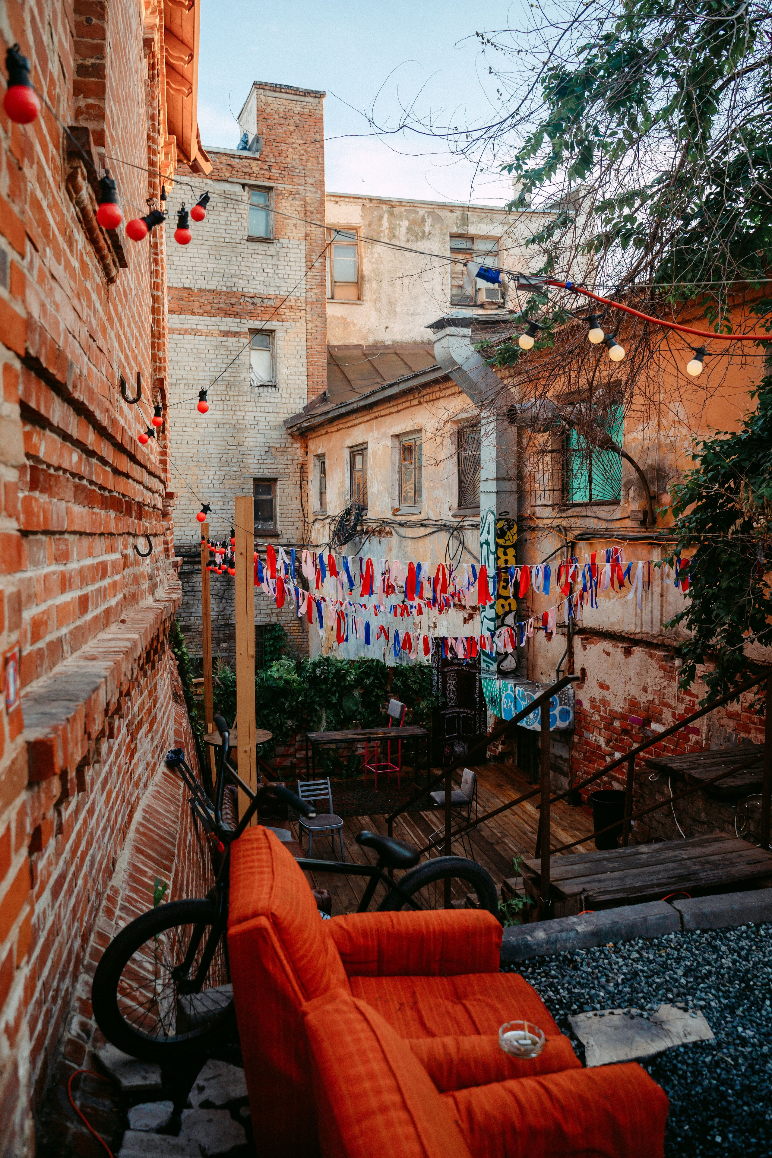 Дай Посмотрю. Экскурсия по Профсоюзной / 2023. Саша Копылов, фотограф в Казани