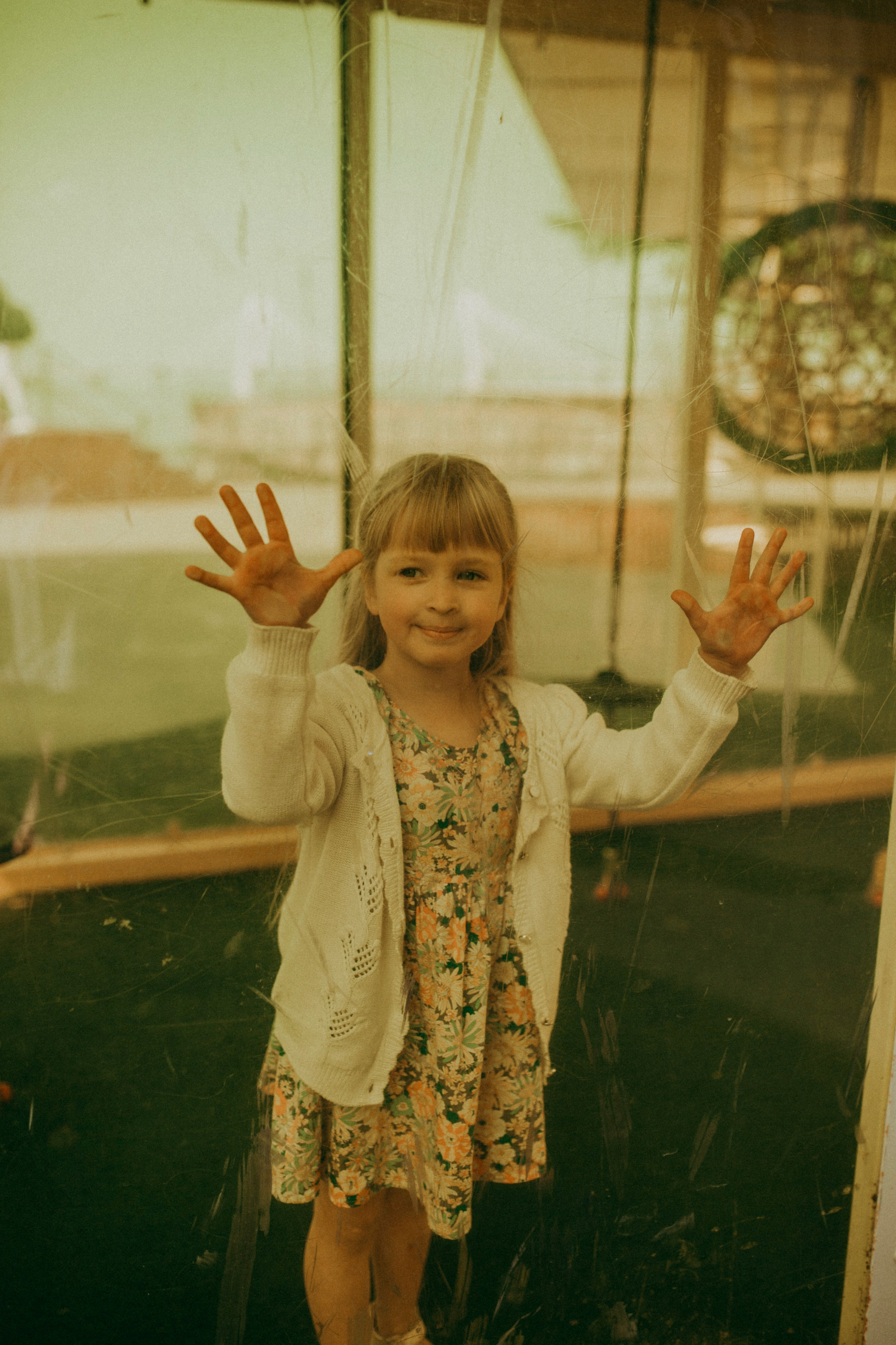 Наташа и Стеша. Севкабель. Семейный фотограф Санкт-Петербург Елена Корытцева