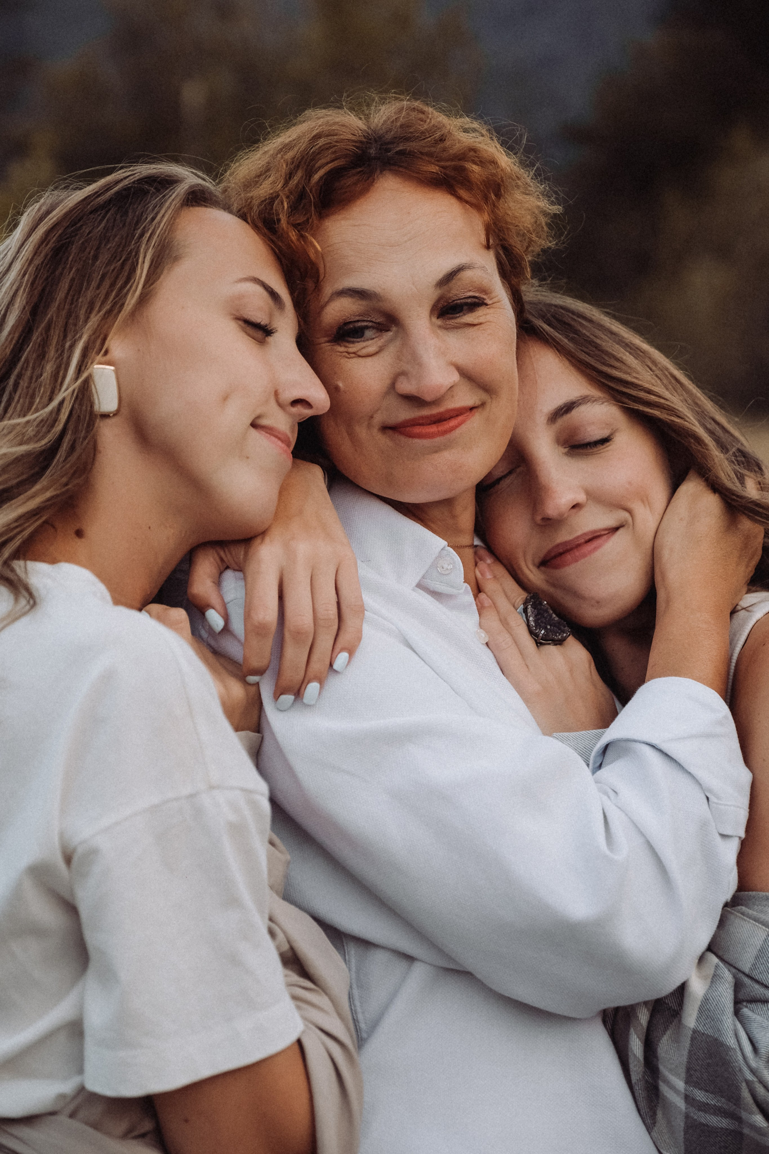 Ксюша и Алена с мамой. Семейный фотограф Москва